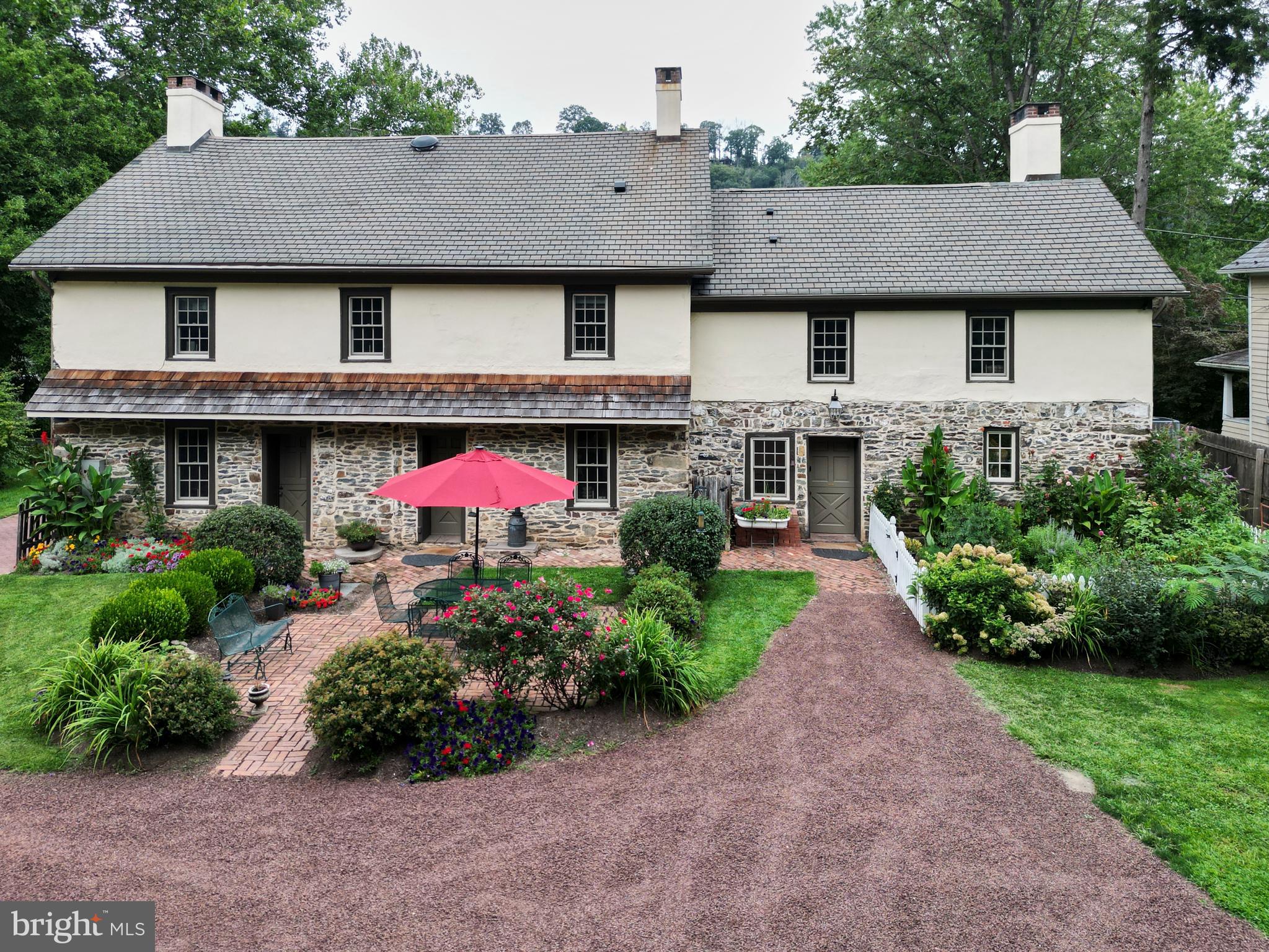 1636 RIVER ROAD
