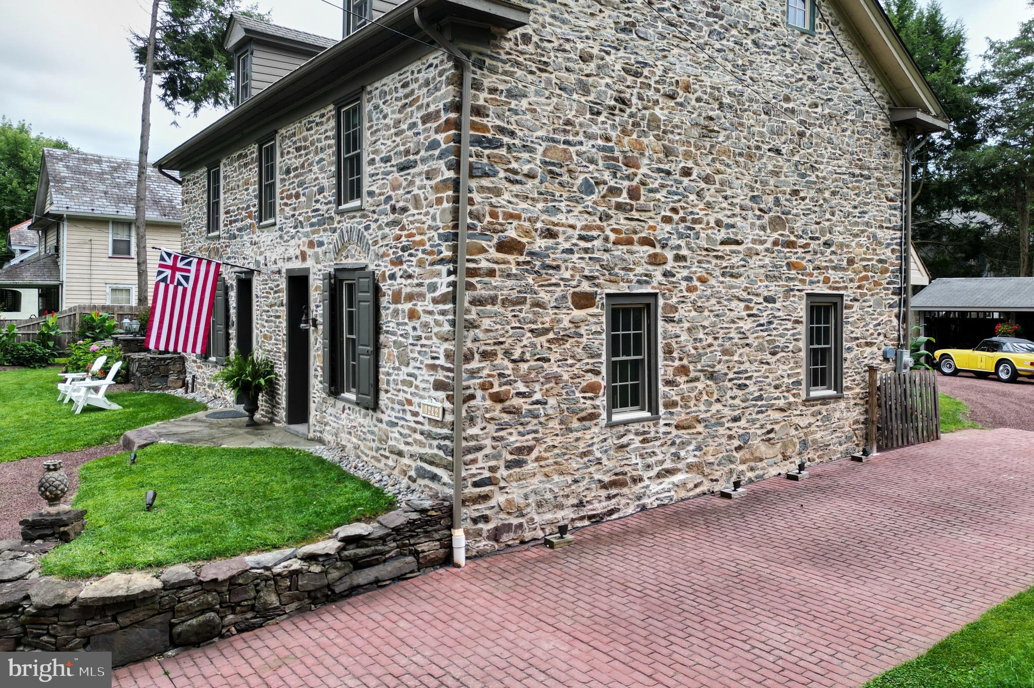 1636 RIVER ROAD
