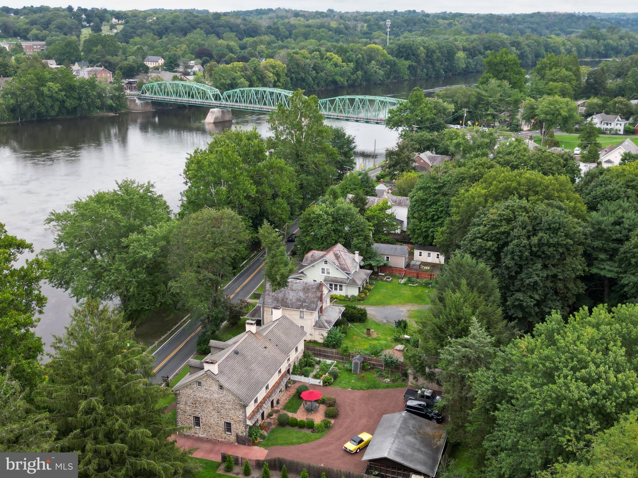 1636 RIVER ROAD