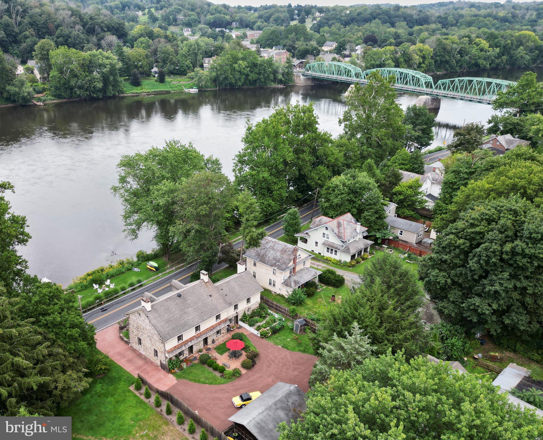 1636 RIVER ROAD