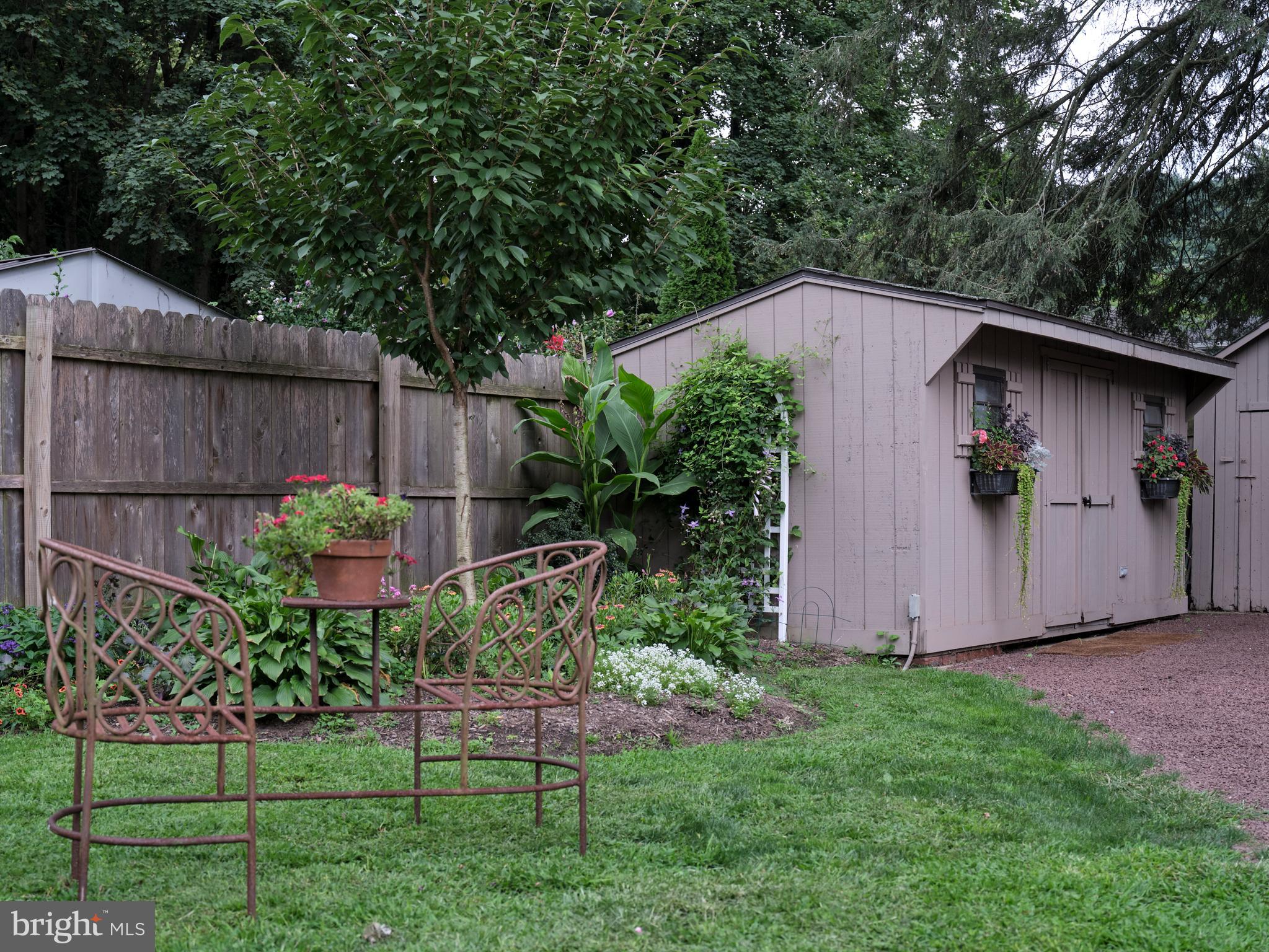 1636 RIVER ROAD