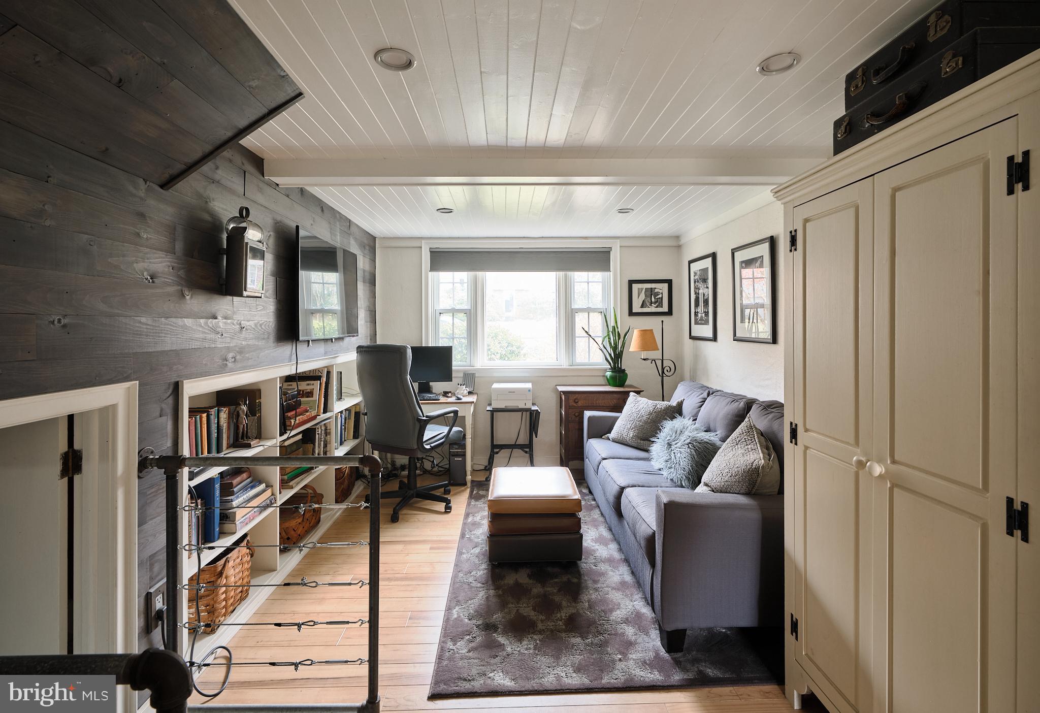 185 DAVIS ROAD