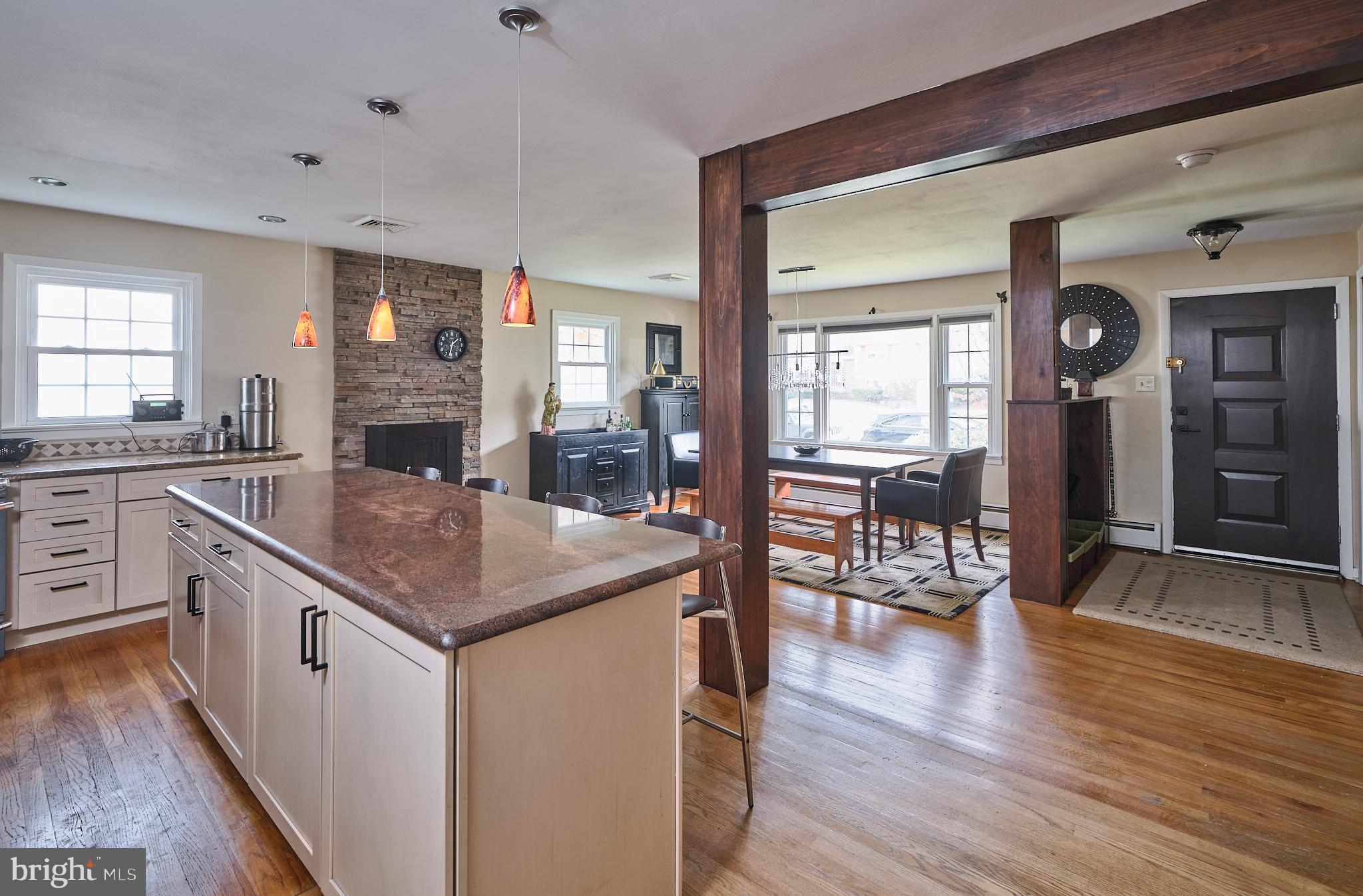 185 DAVIS ROAD