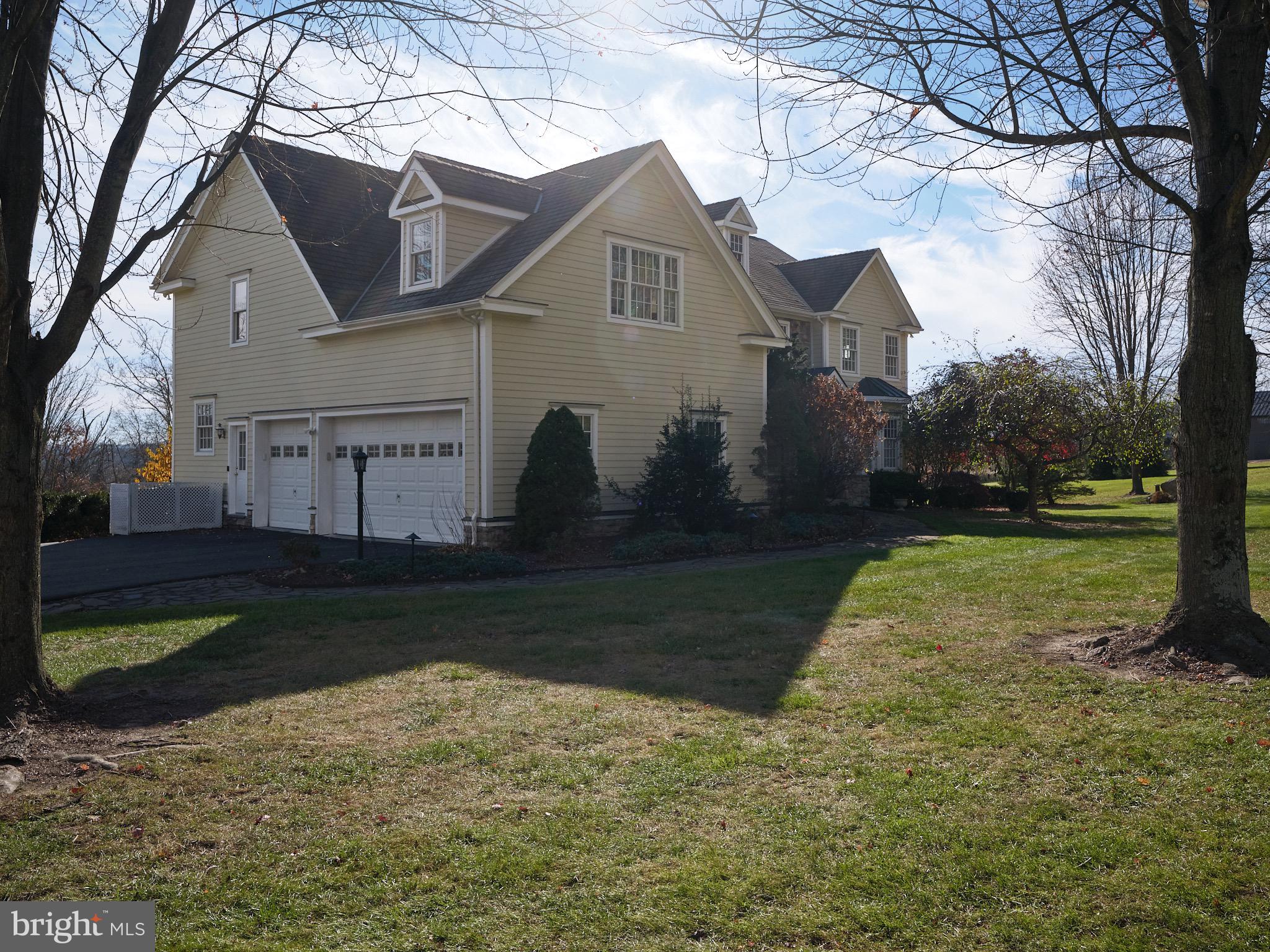 1400 COUNTY LINE E