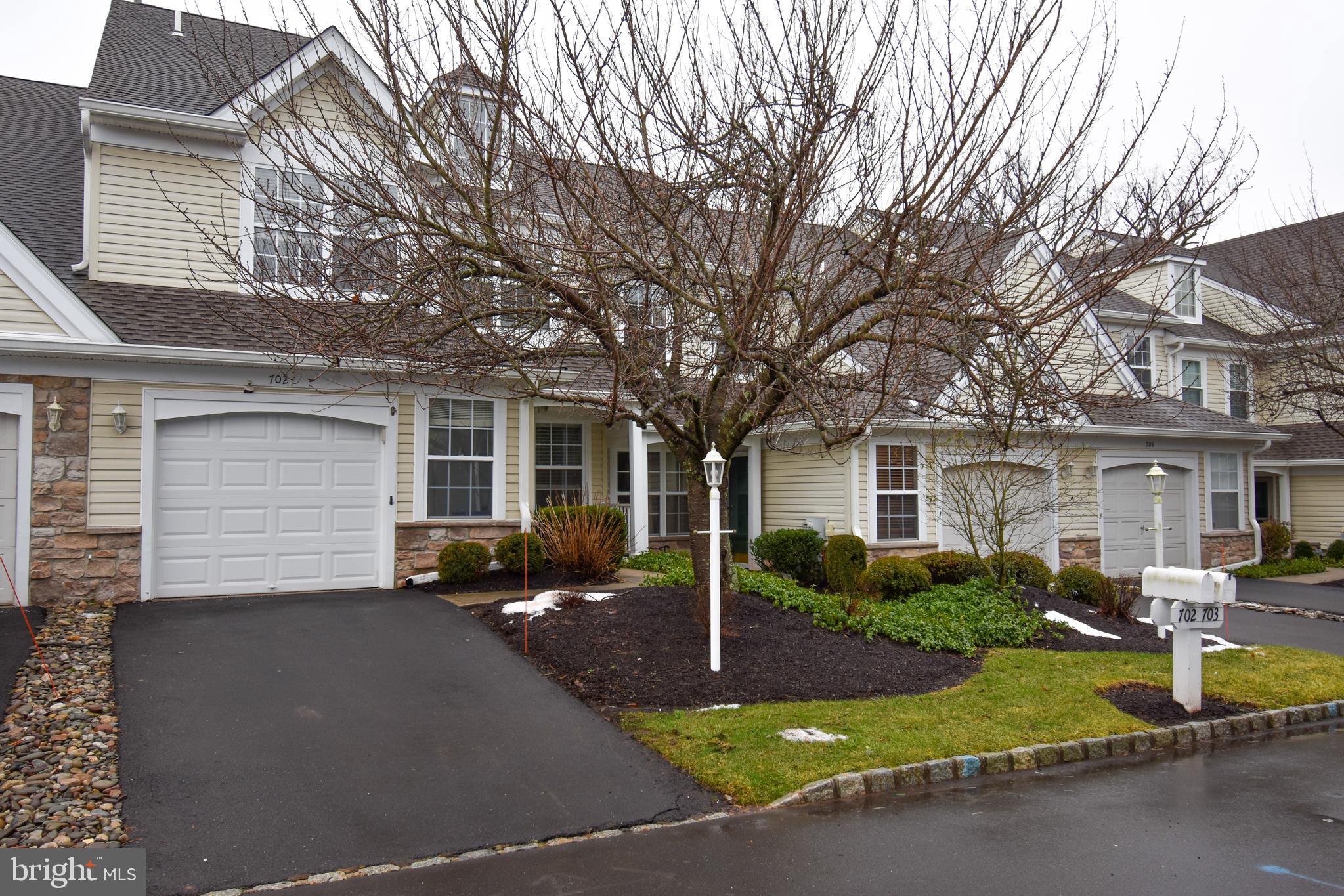 702 HARROWGATE LANE 63