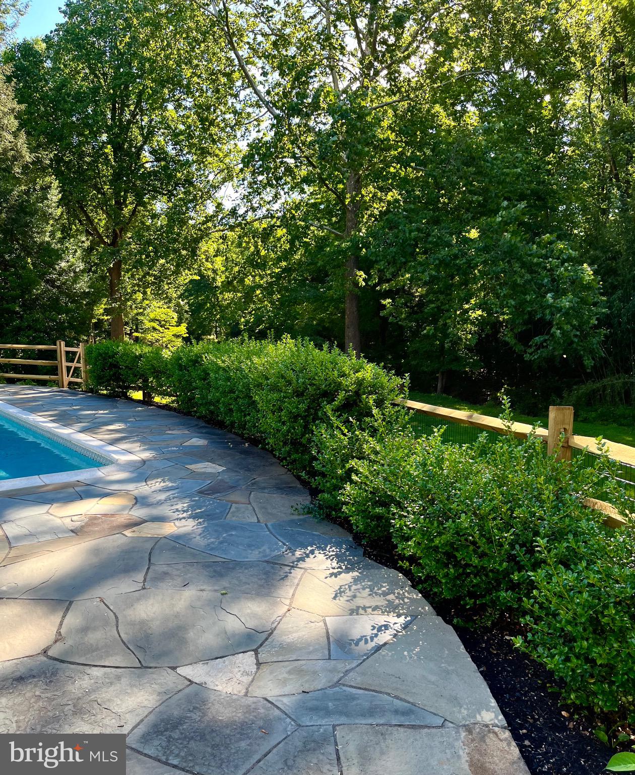 129 FOXCROFT DRIVE