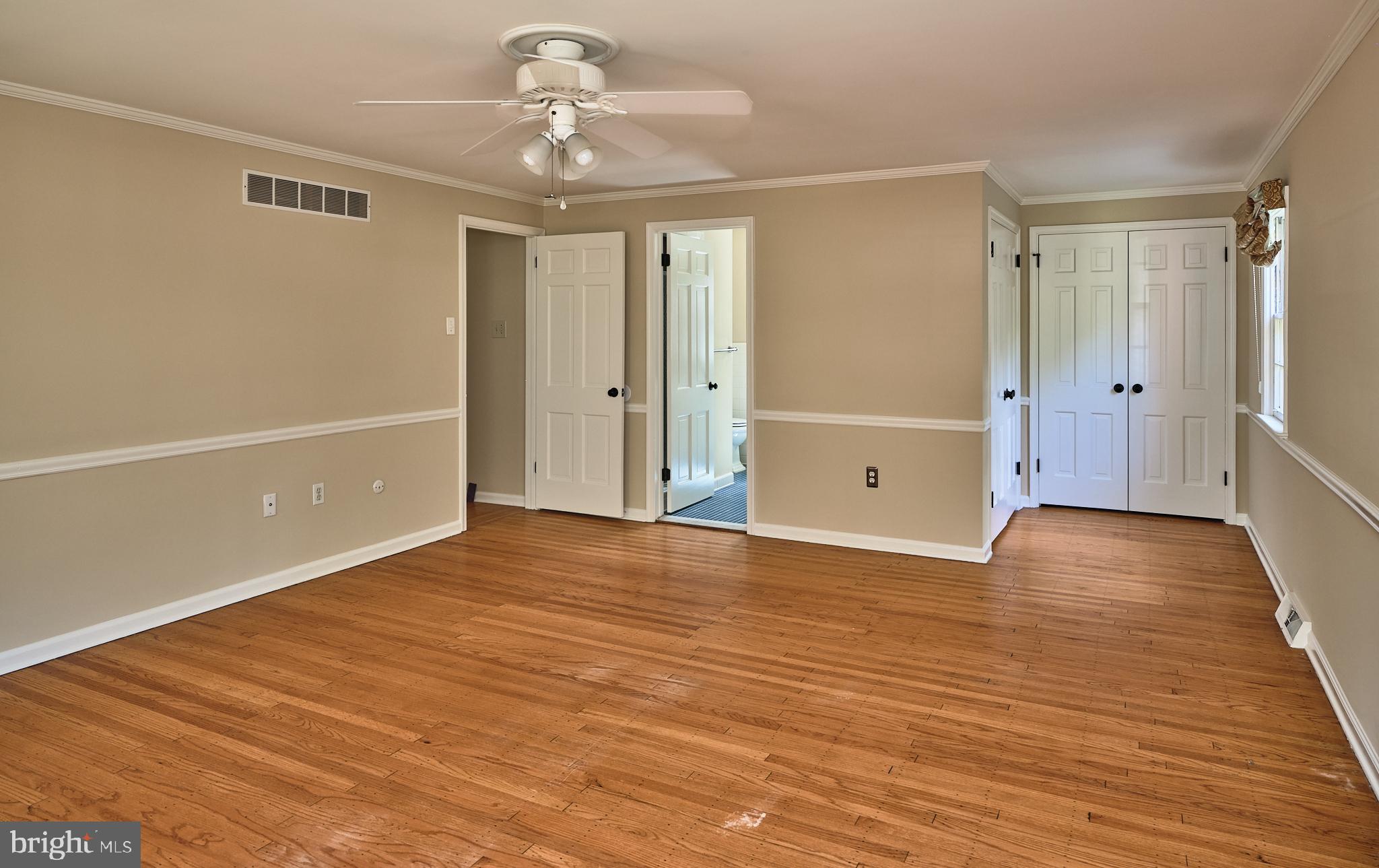 129 FOXCROFT DRIVE
