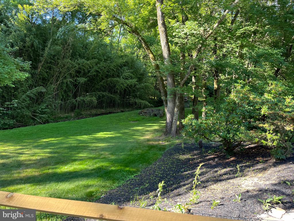 129 FOXCROFT DRIVE