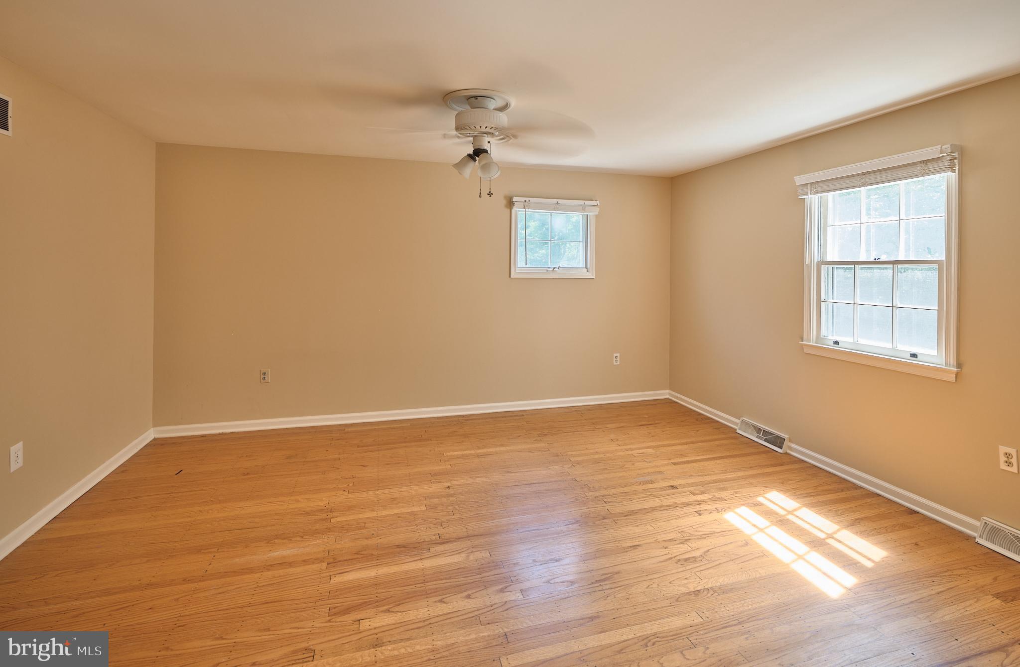 129 FOXCROFT DRIVE