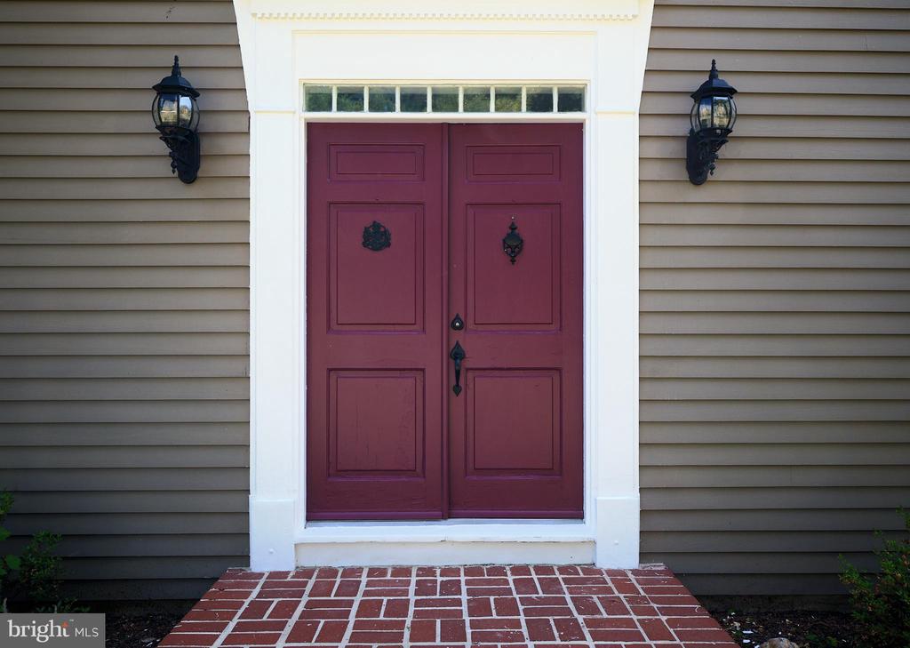 129 FOXCROFT DRIVE