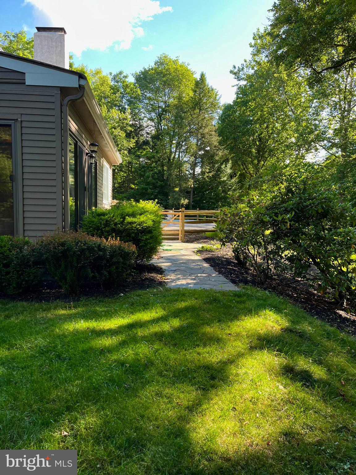 129 FOXCROFT DRIVE