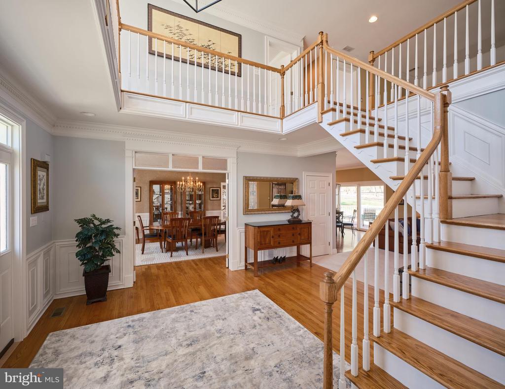 4 KINGSWOOD DRIVE