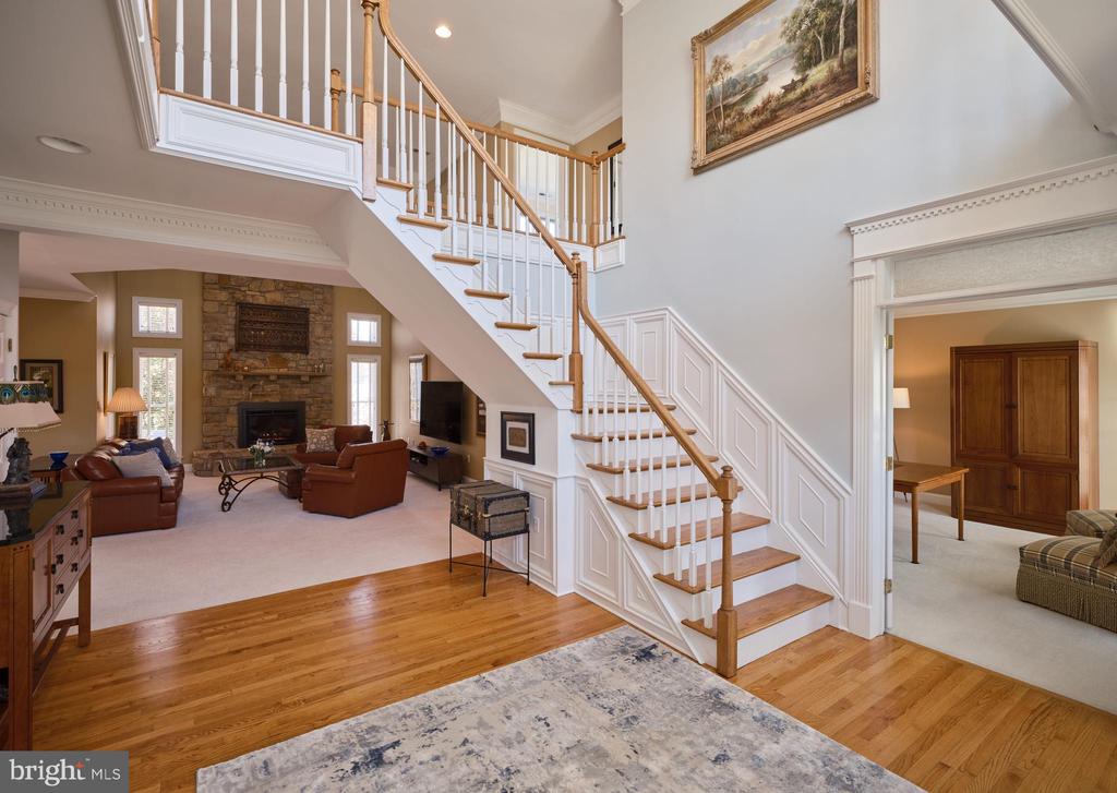 4 KINGSWOOD DRIVE
