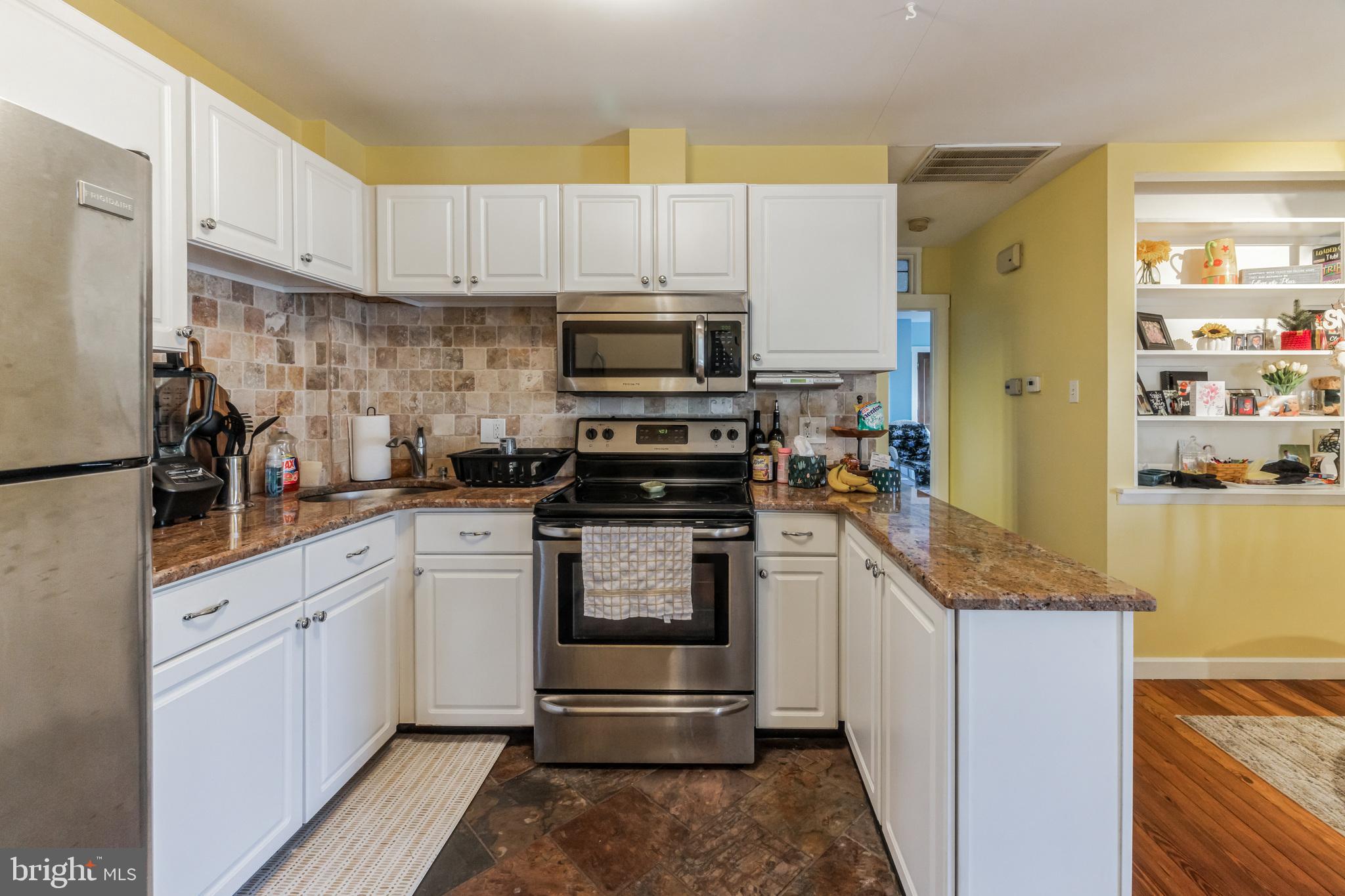 420 W CHESTNUT STREET