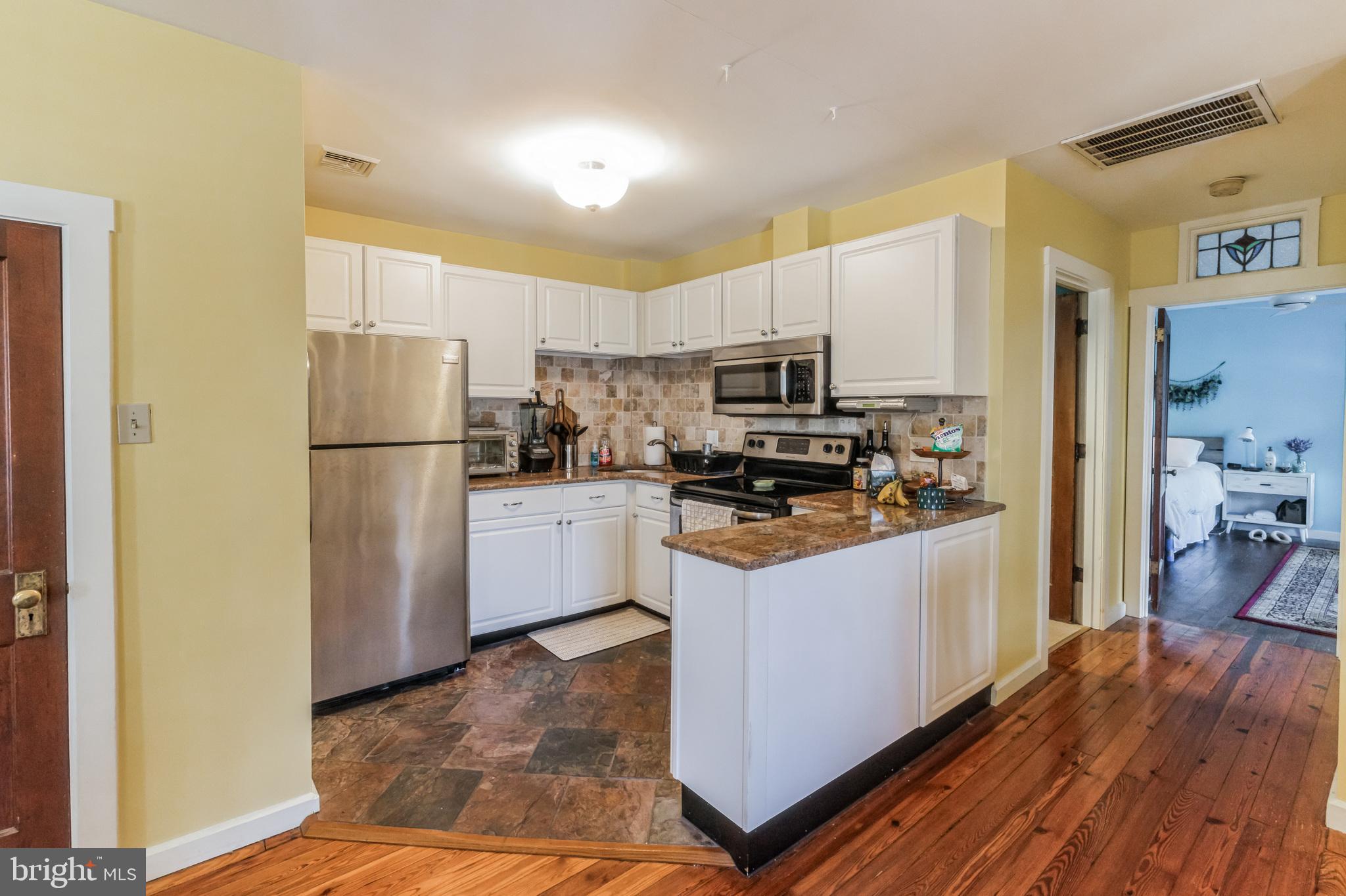 420 W CHESTNUT STREET