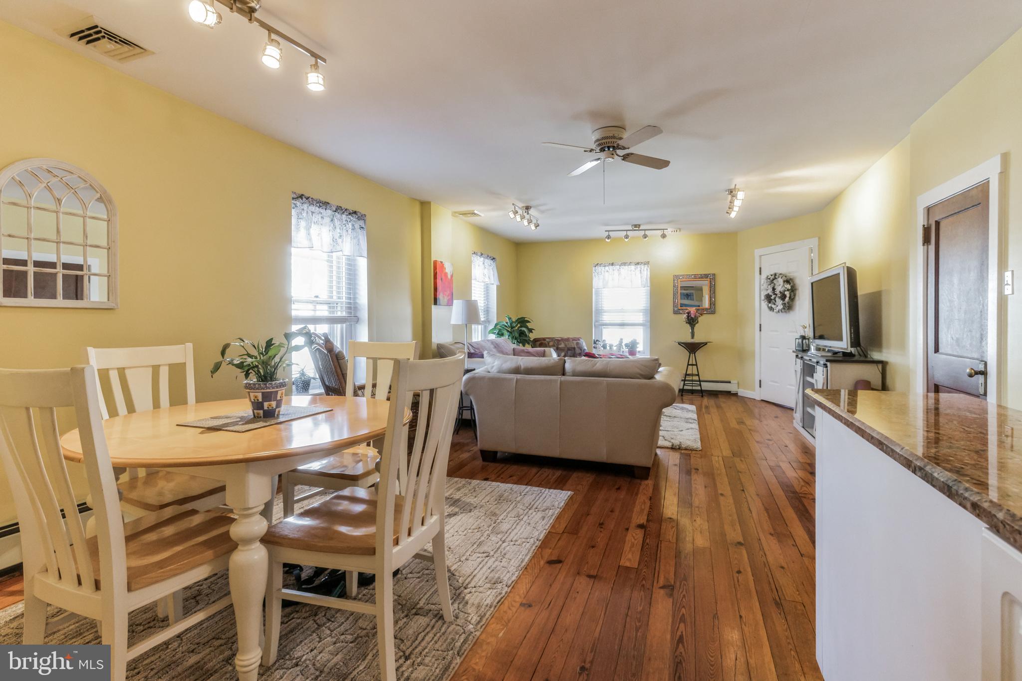 420 W CHESTNUT STREET