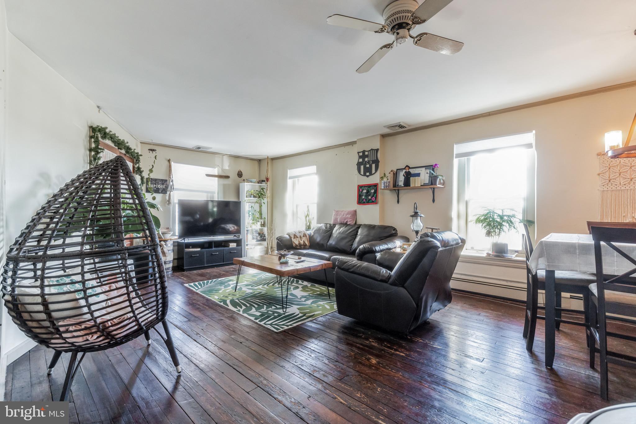 420 W CHESTNUT STREET