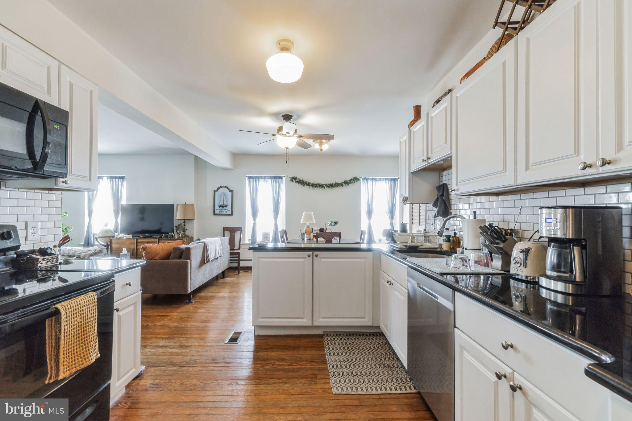 420 W CHESTNUT STREET