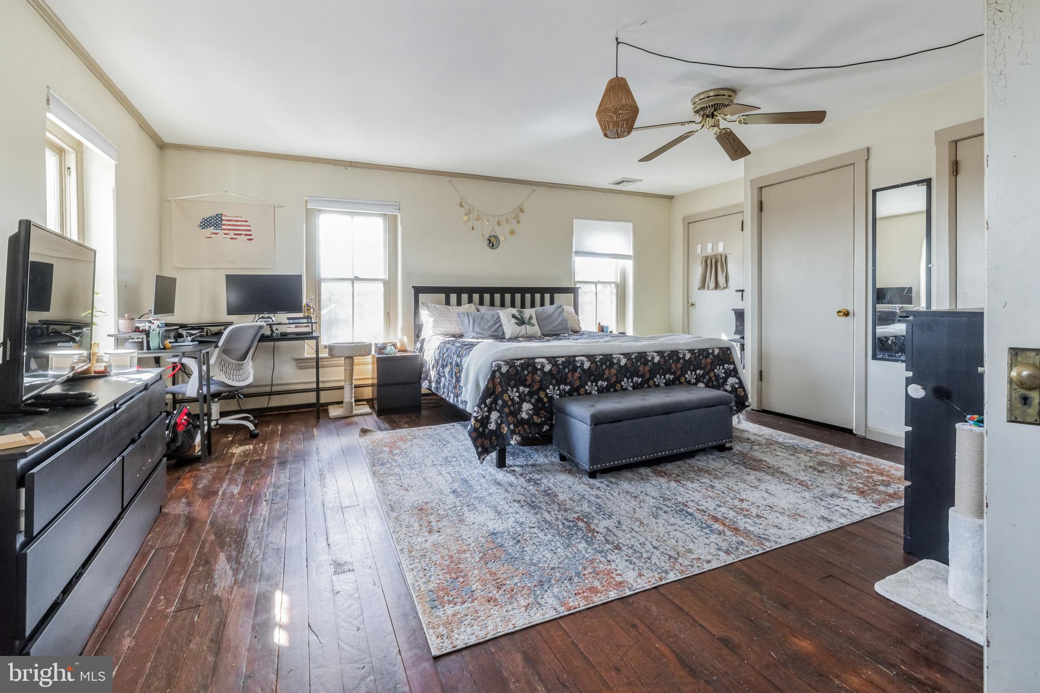 420 W CHESTNUT STREET