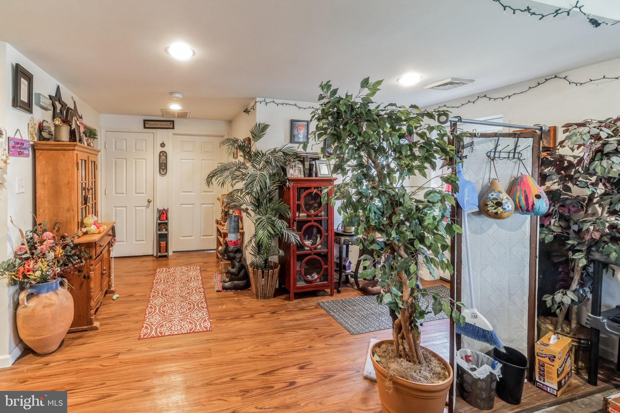 420 W CHESTNUT STREET