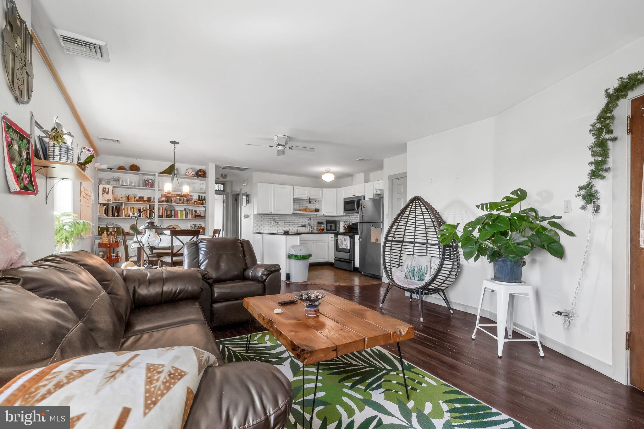 420 W CHESTNUT STREET