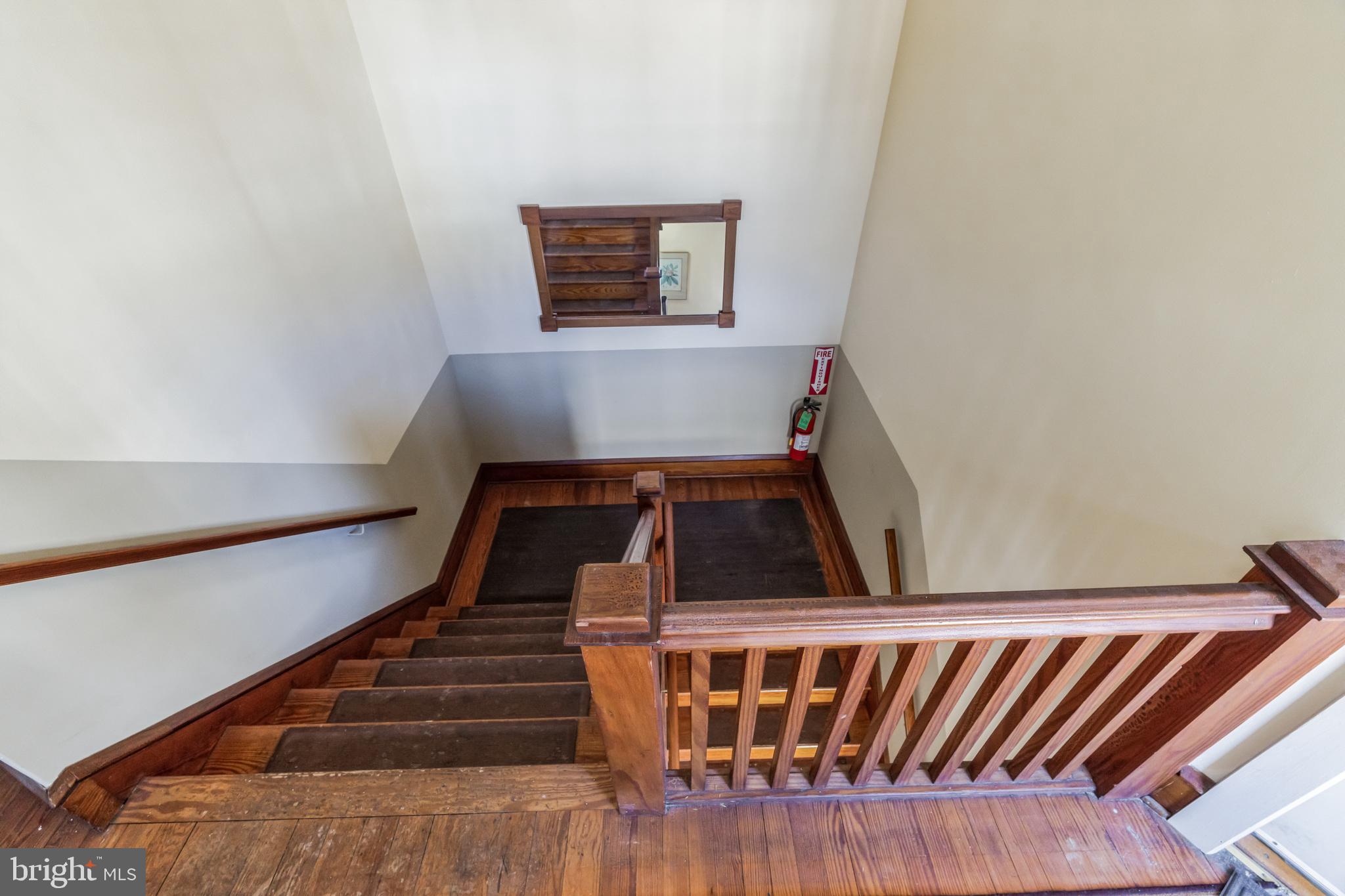 420 W CHESTNUT STREET