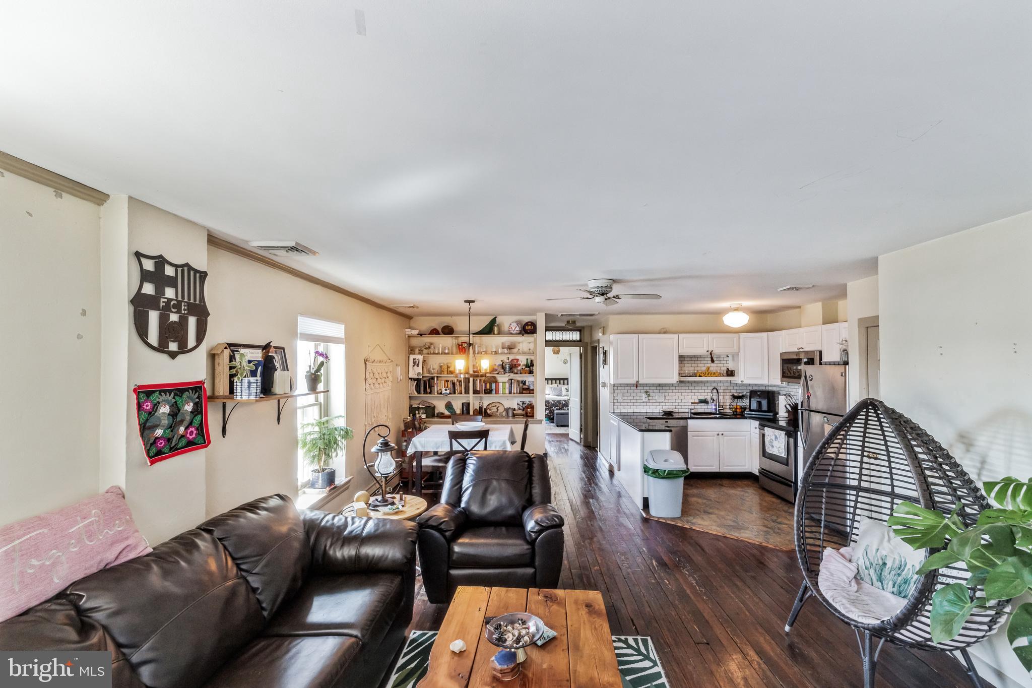 420 W CHESTNUT STREET