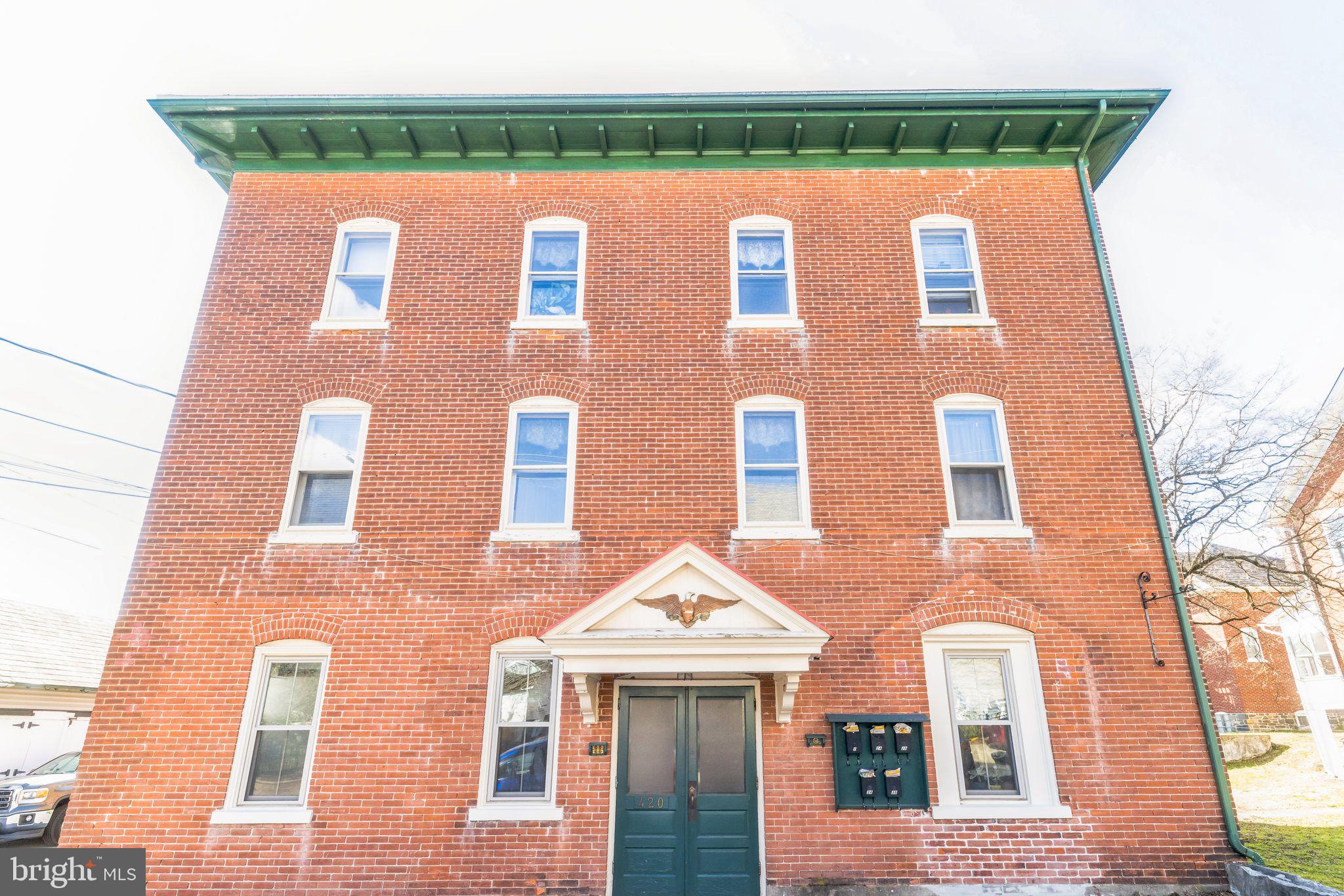 420 W CHESTNUT STREET