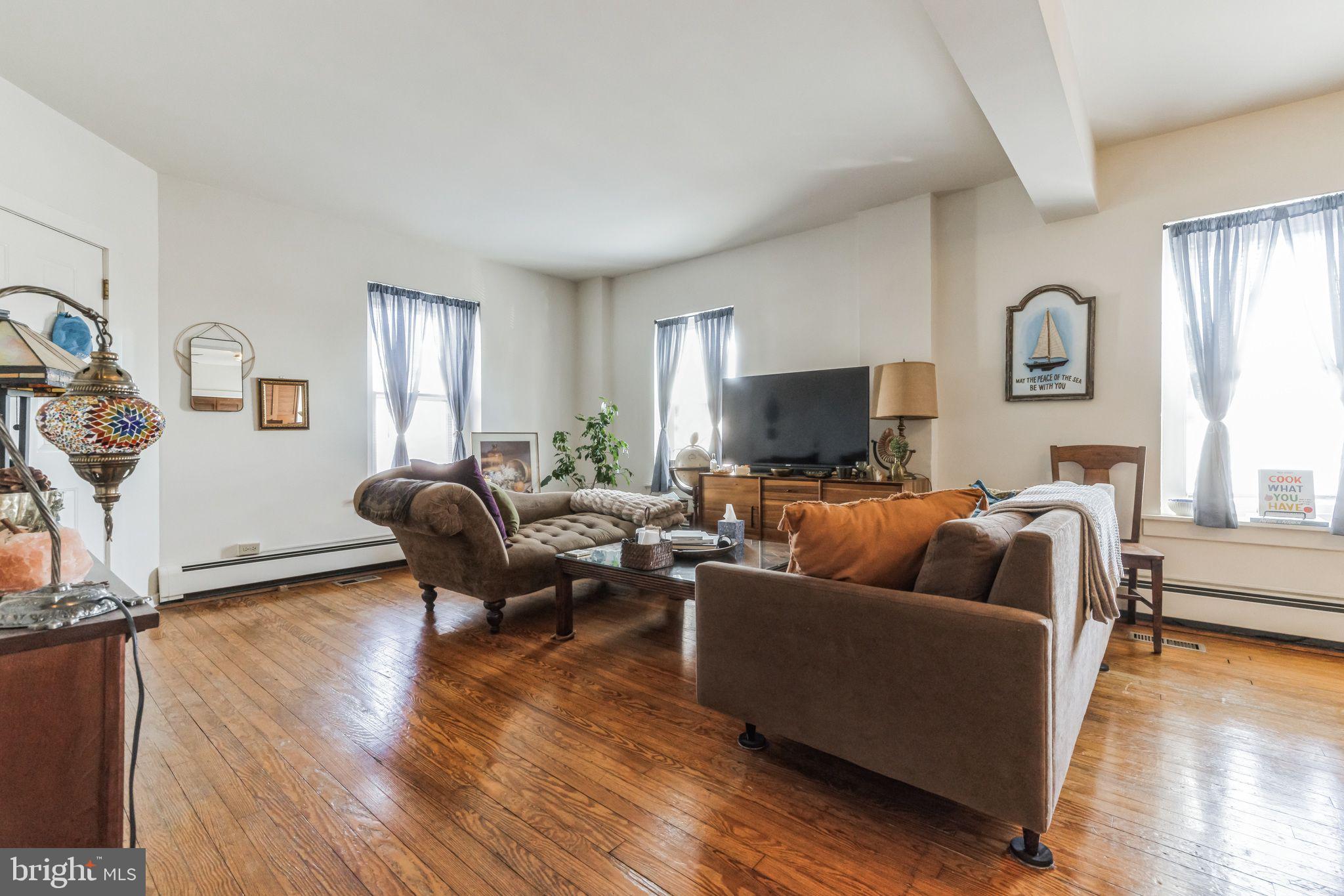 420 W CHESTNUT STREET
