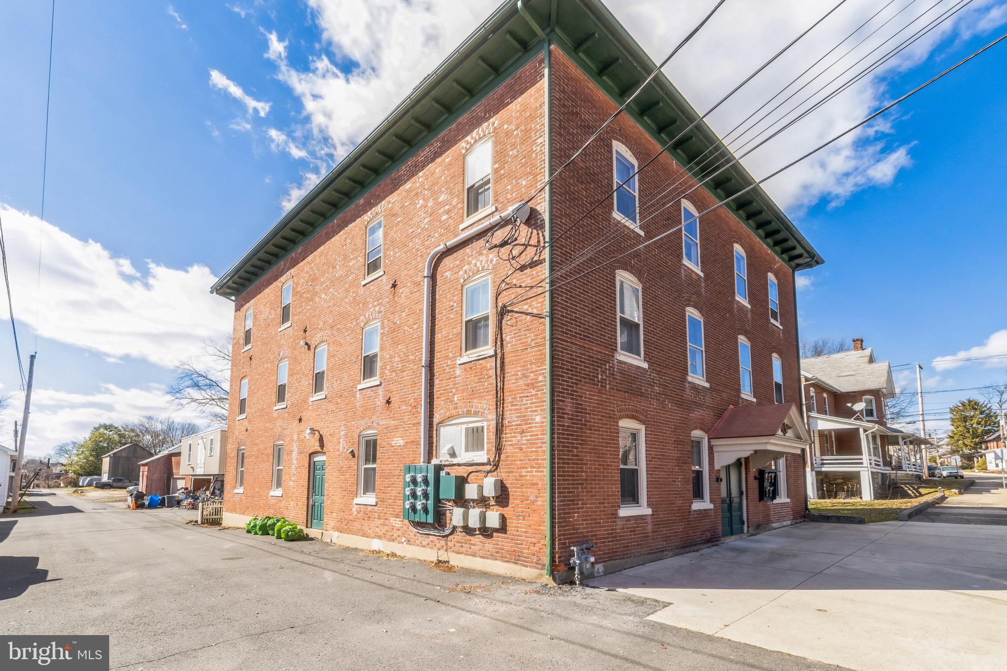 420 W CHESTNUT STREET