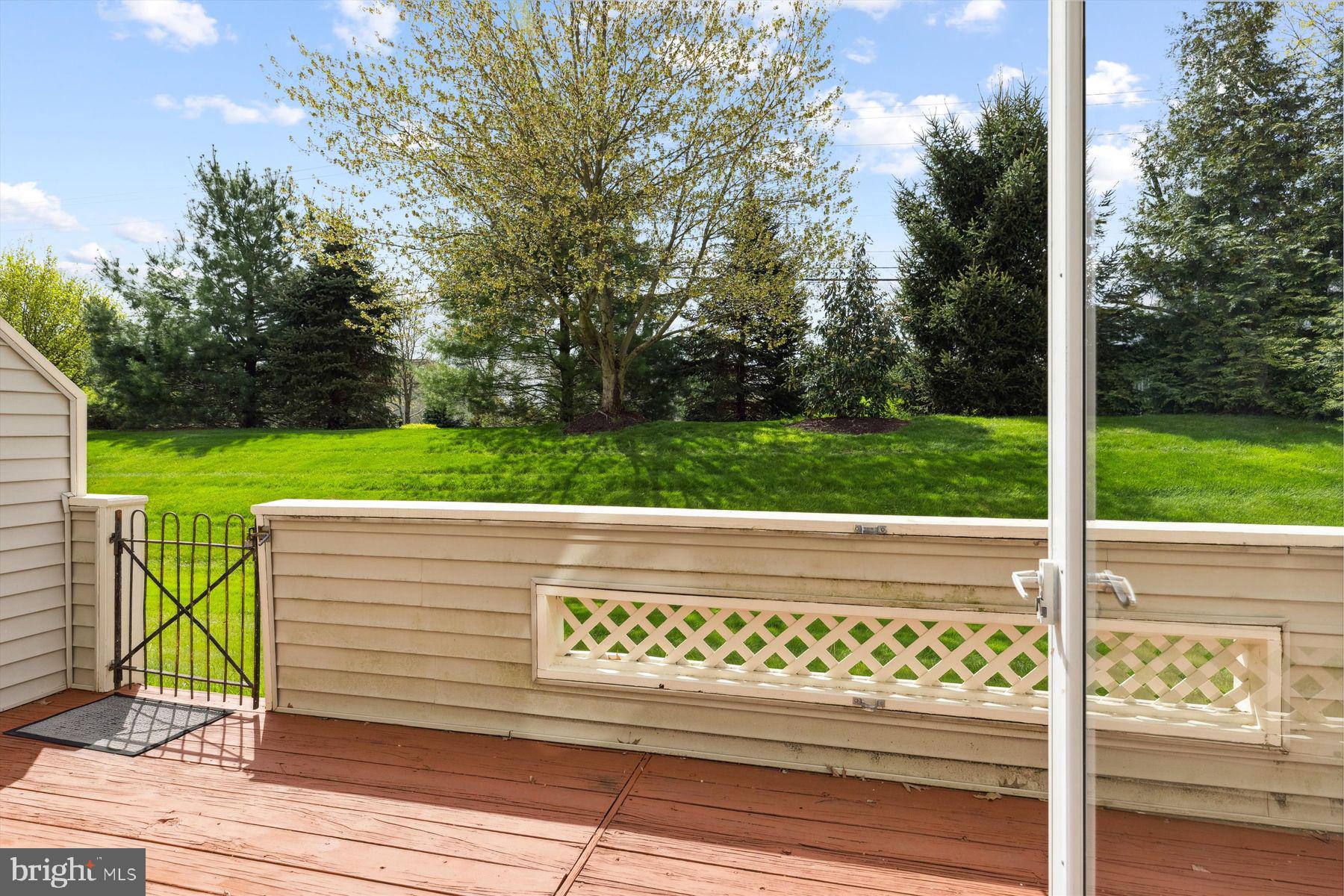 422 FAIRVIEW WAY