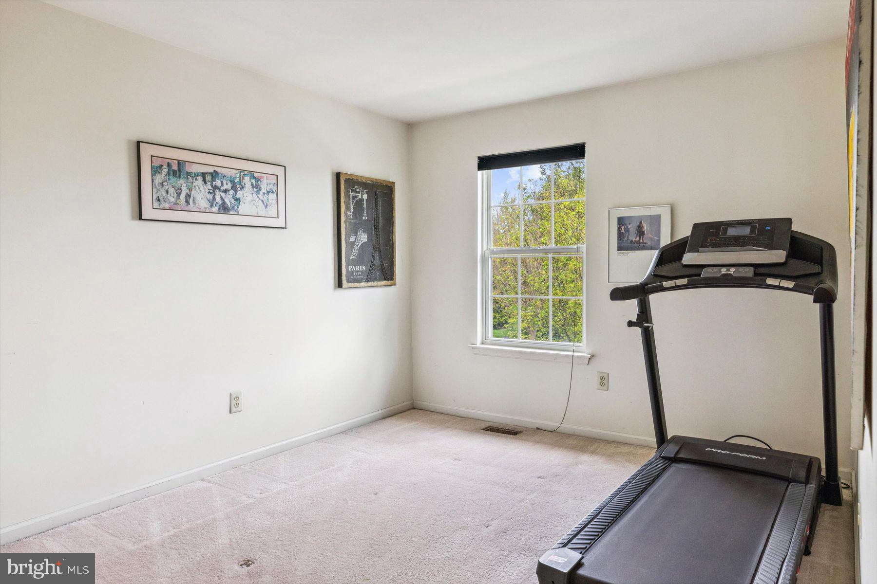 422 FAIRVIEW WAY
