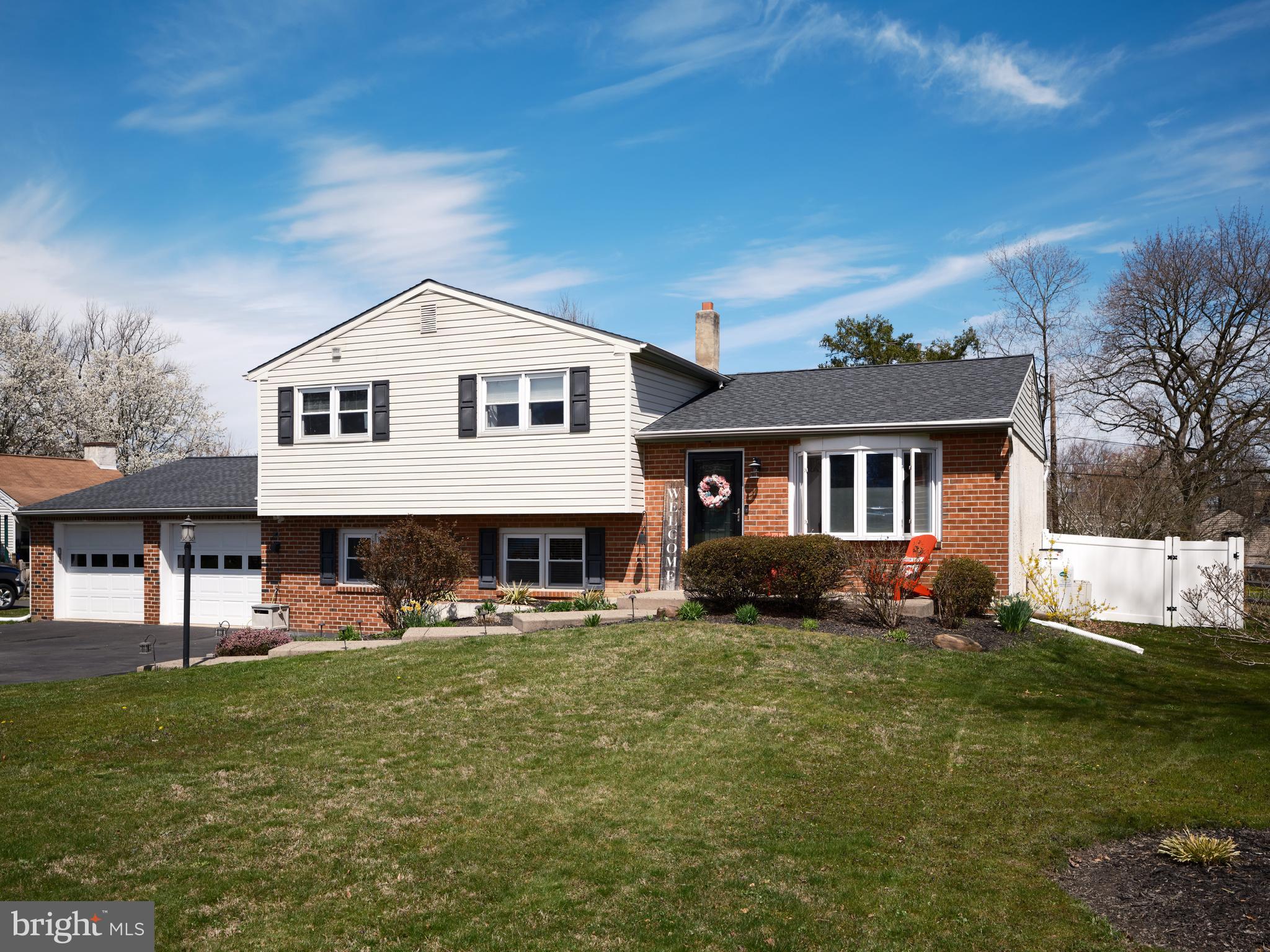 129 CLEMATIS WAY