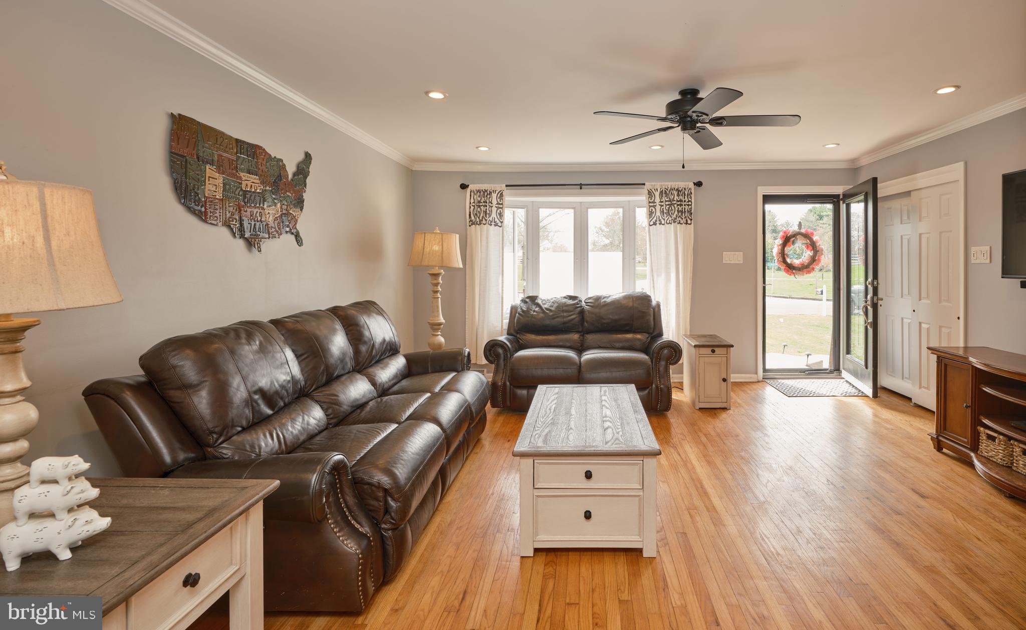 129 CLEMATIS WAY