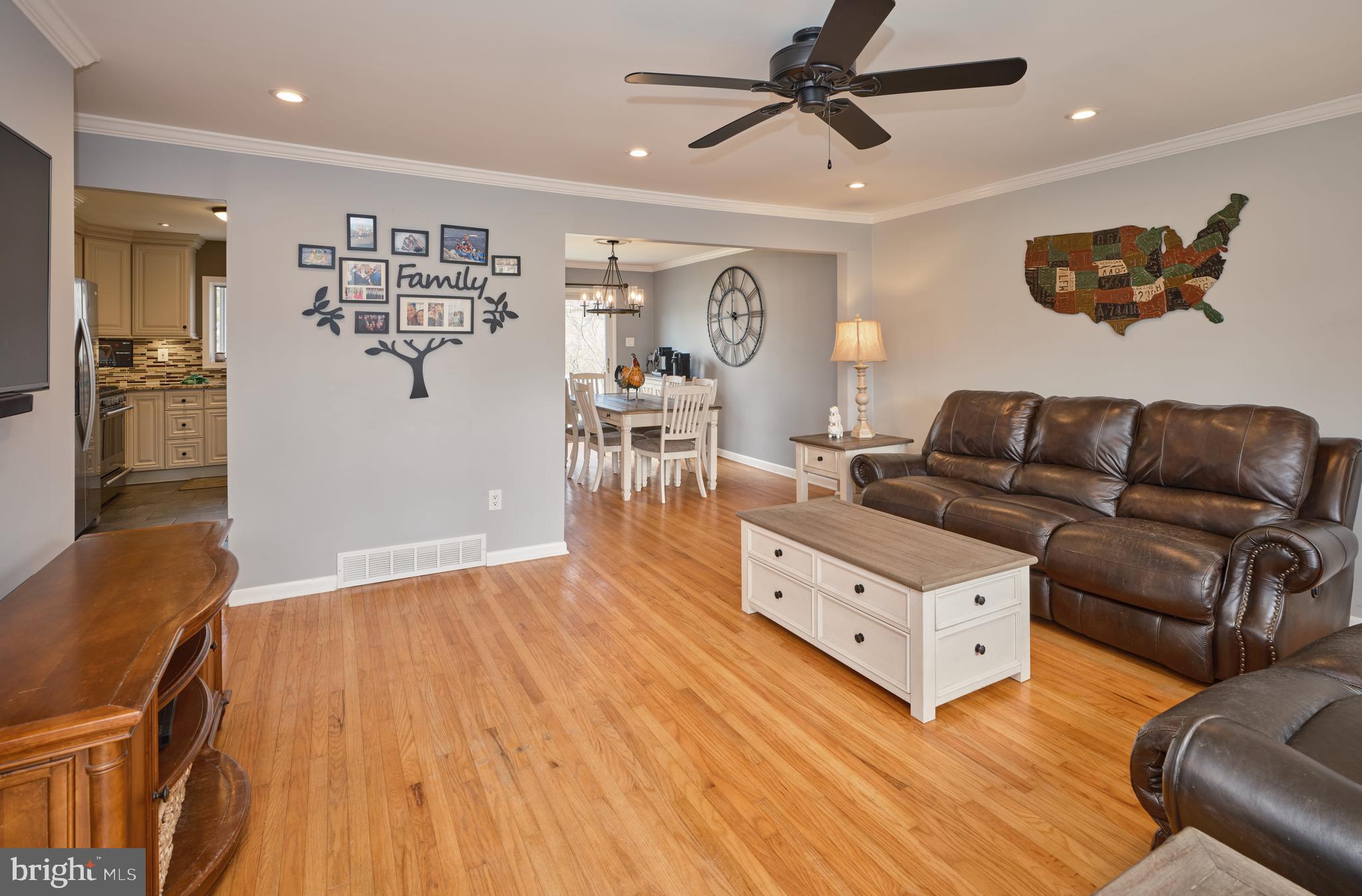 129 CLEMATIS WAY