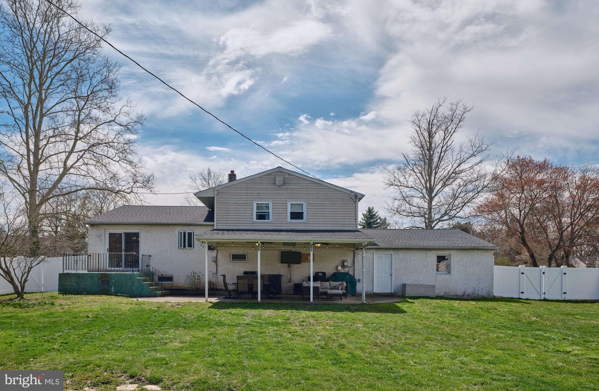 129 CLEMATIS WAY