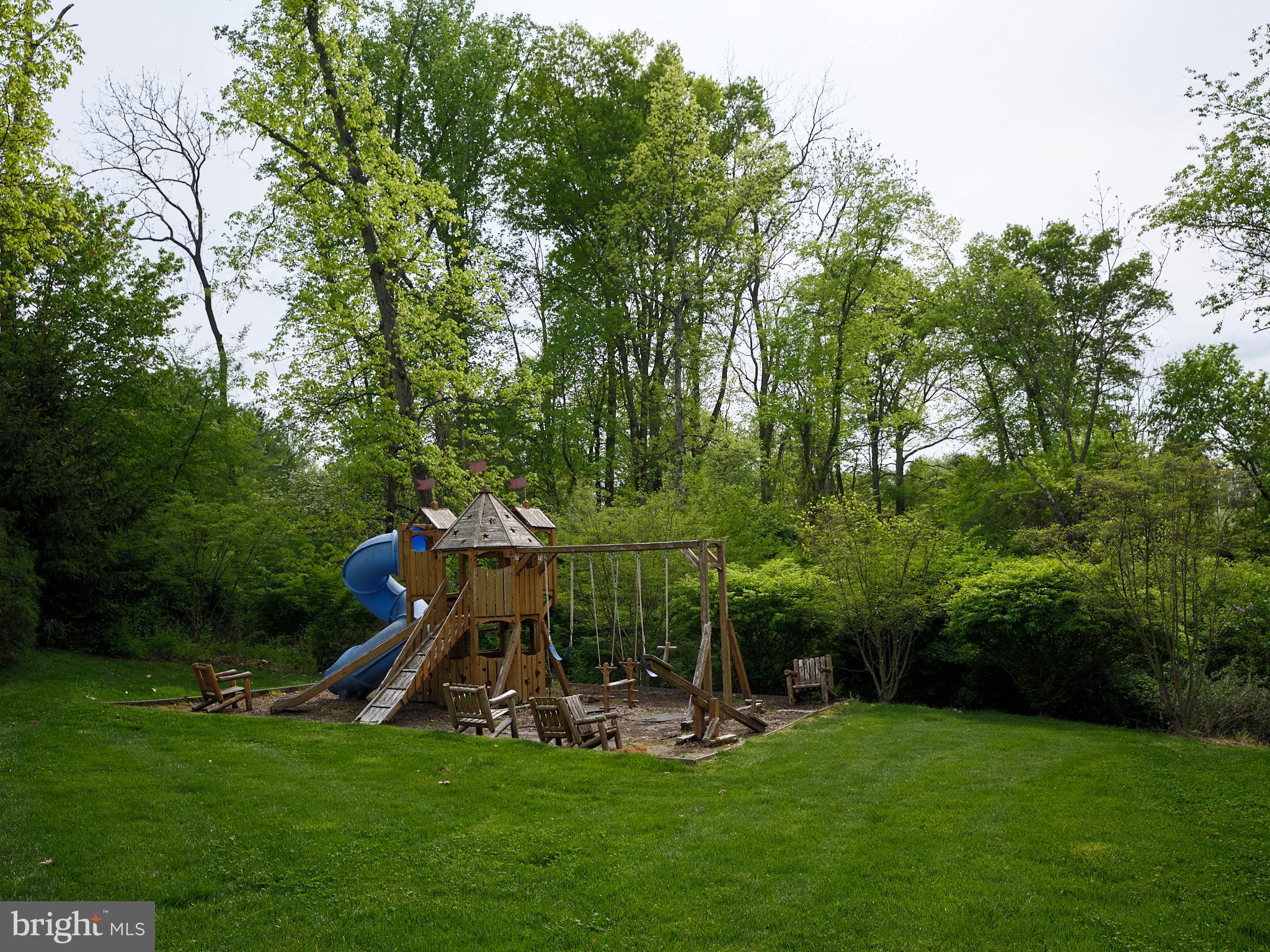 17 GREENBRIAR CIRCLE