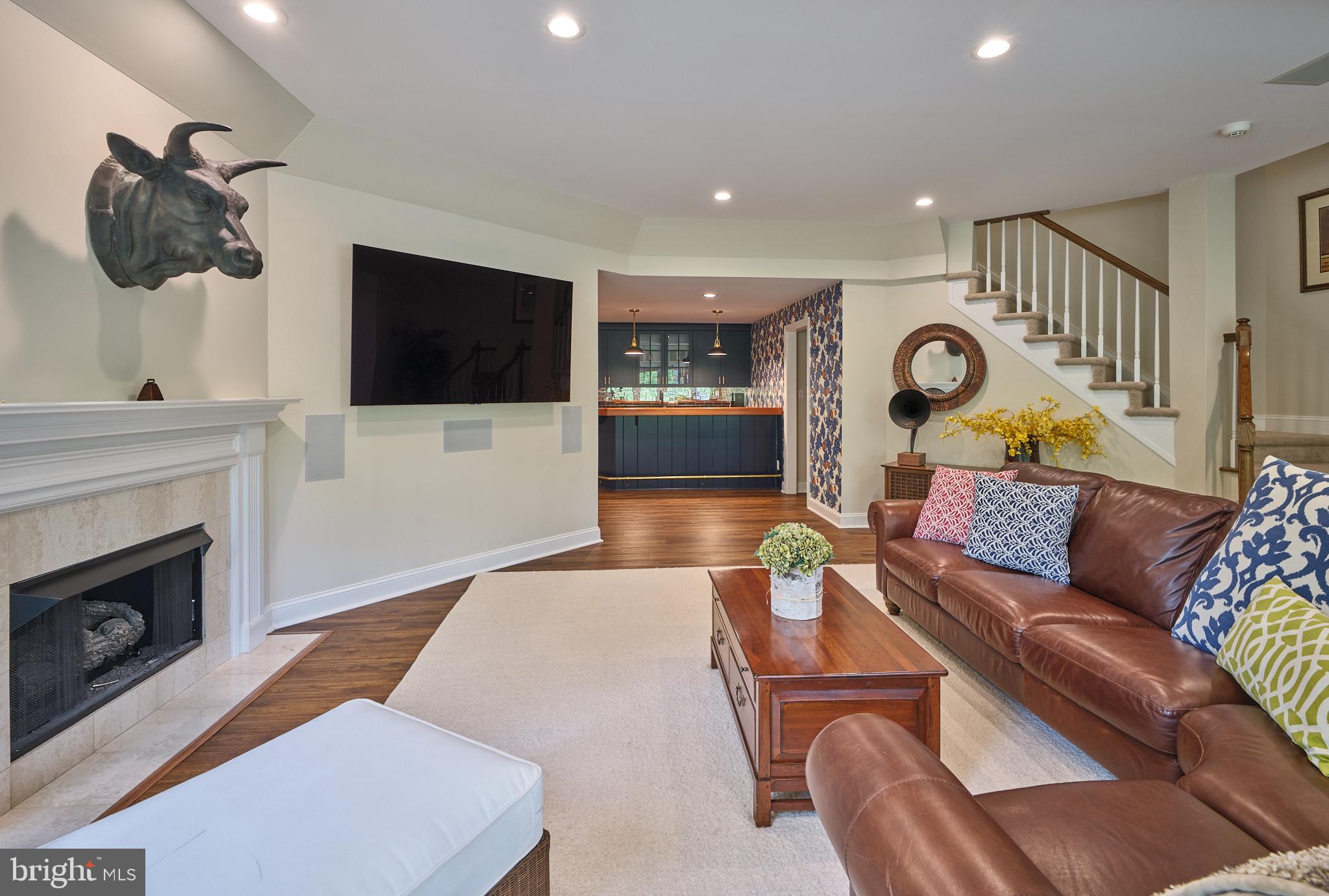 17 GREENBRIAR CIRCLE