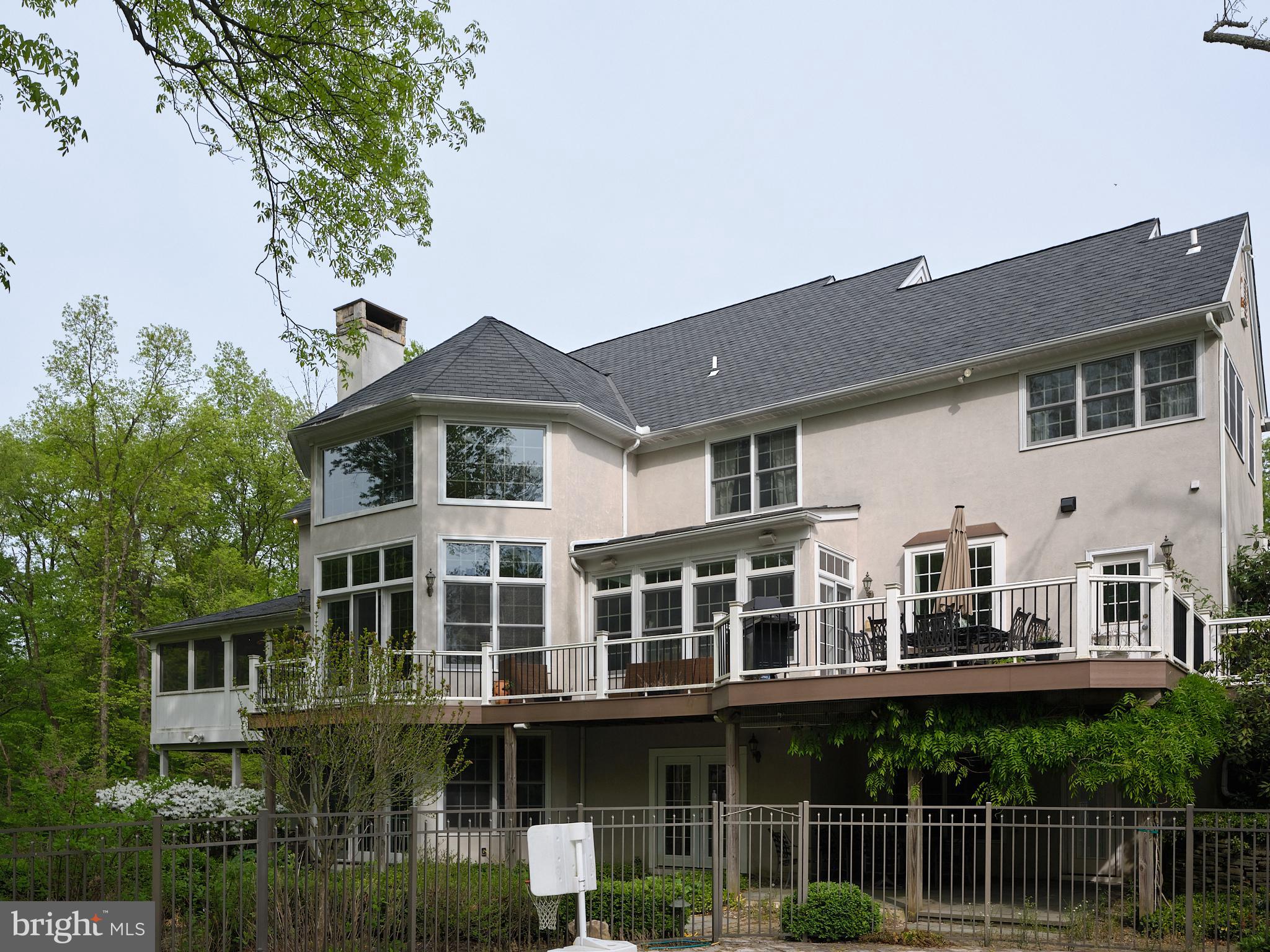 17 GREENBRIAR CIRCLE