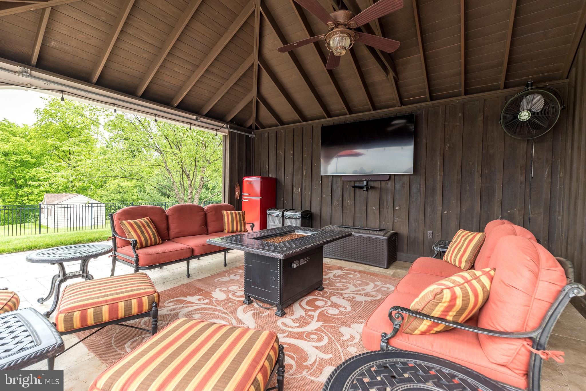 113 TELEGRAPH ROAD