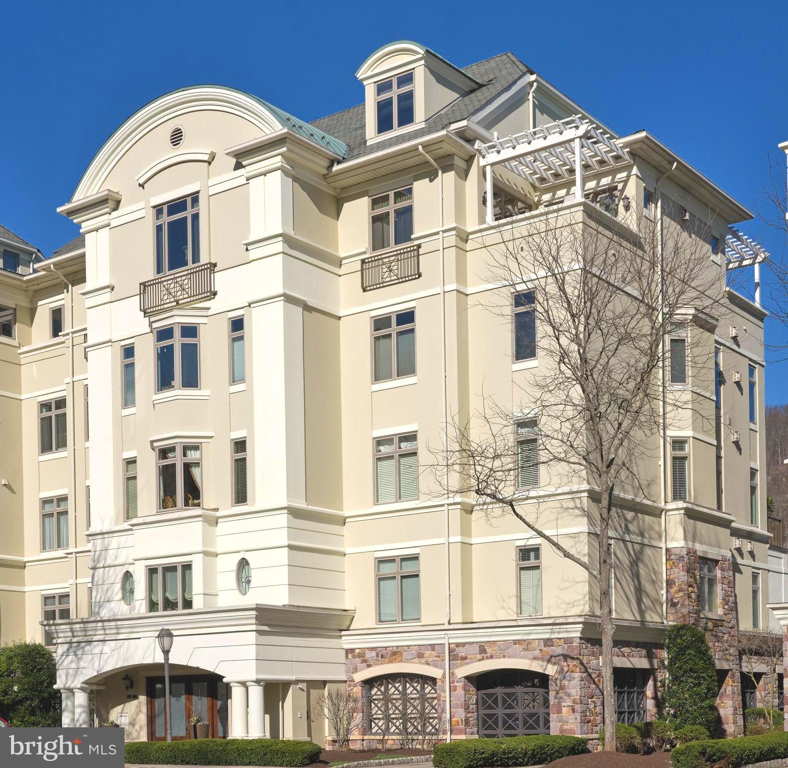 507 WATERVIEW PLACE