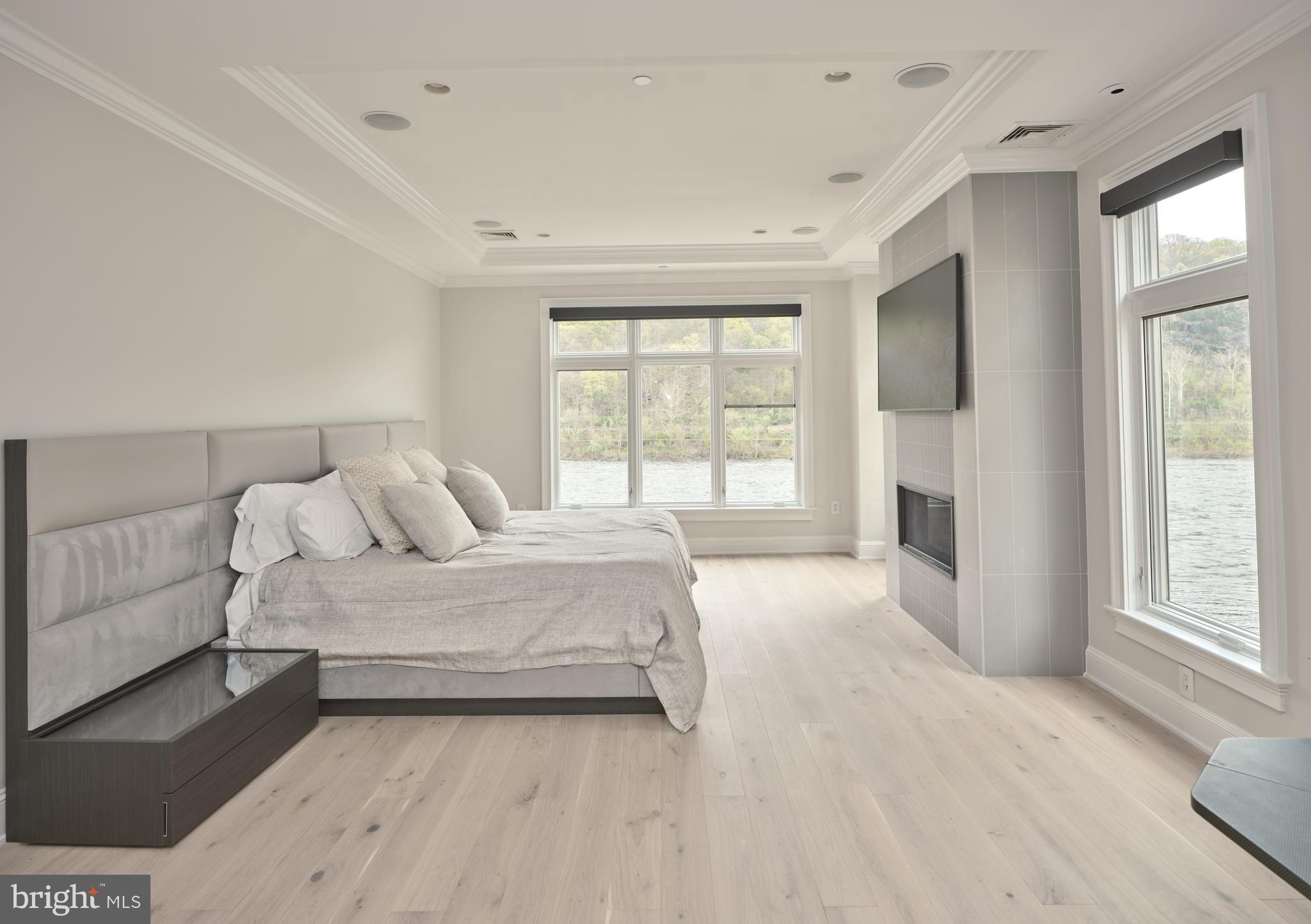 507 WATERVIEW PLACE