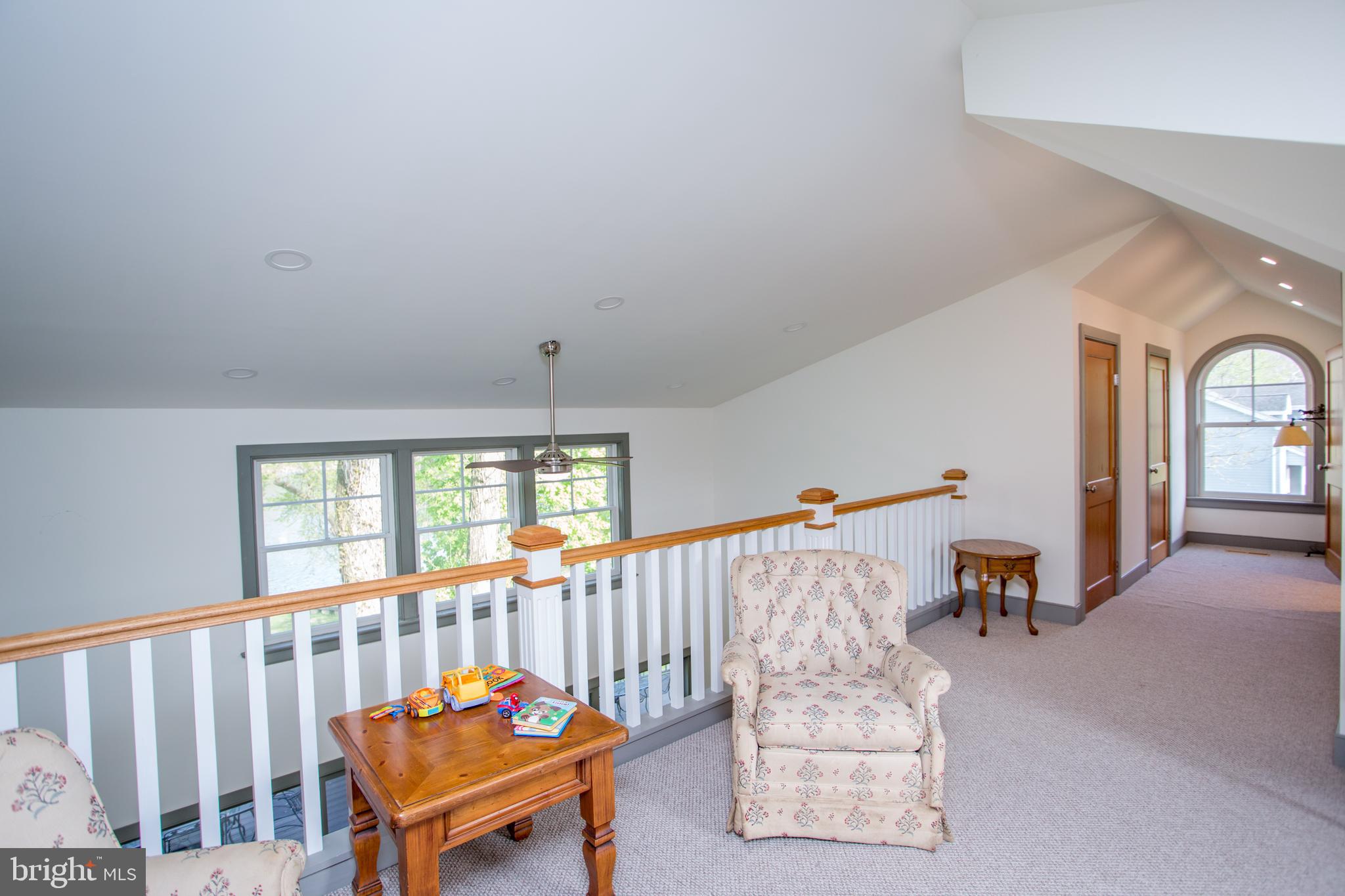 10 WALTERS LANE