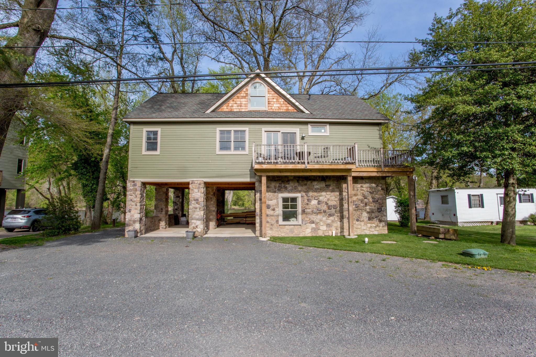 10 WALTERS LANE