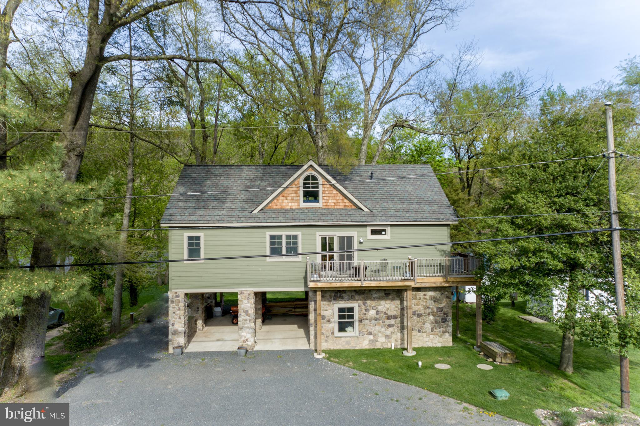 10 WALTERS LANE
