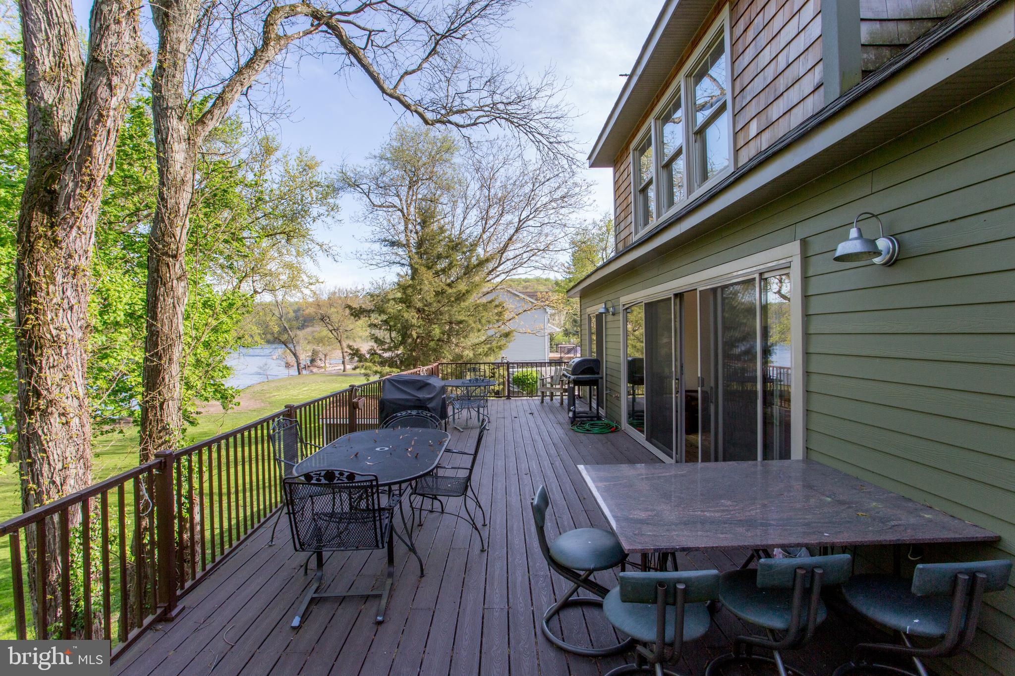 10 WALTERS LANE