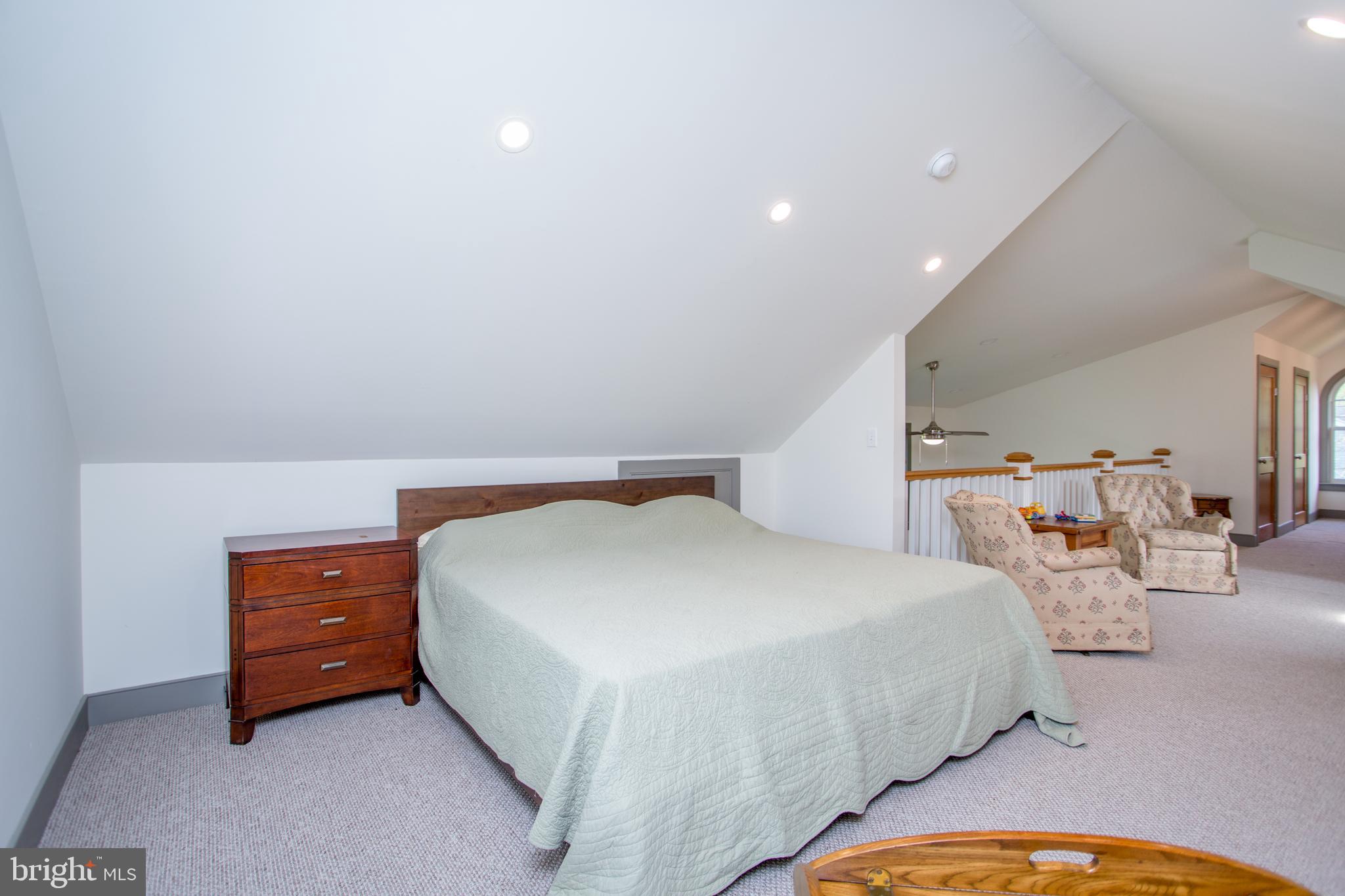 10 WALTERS LANE