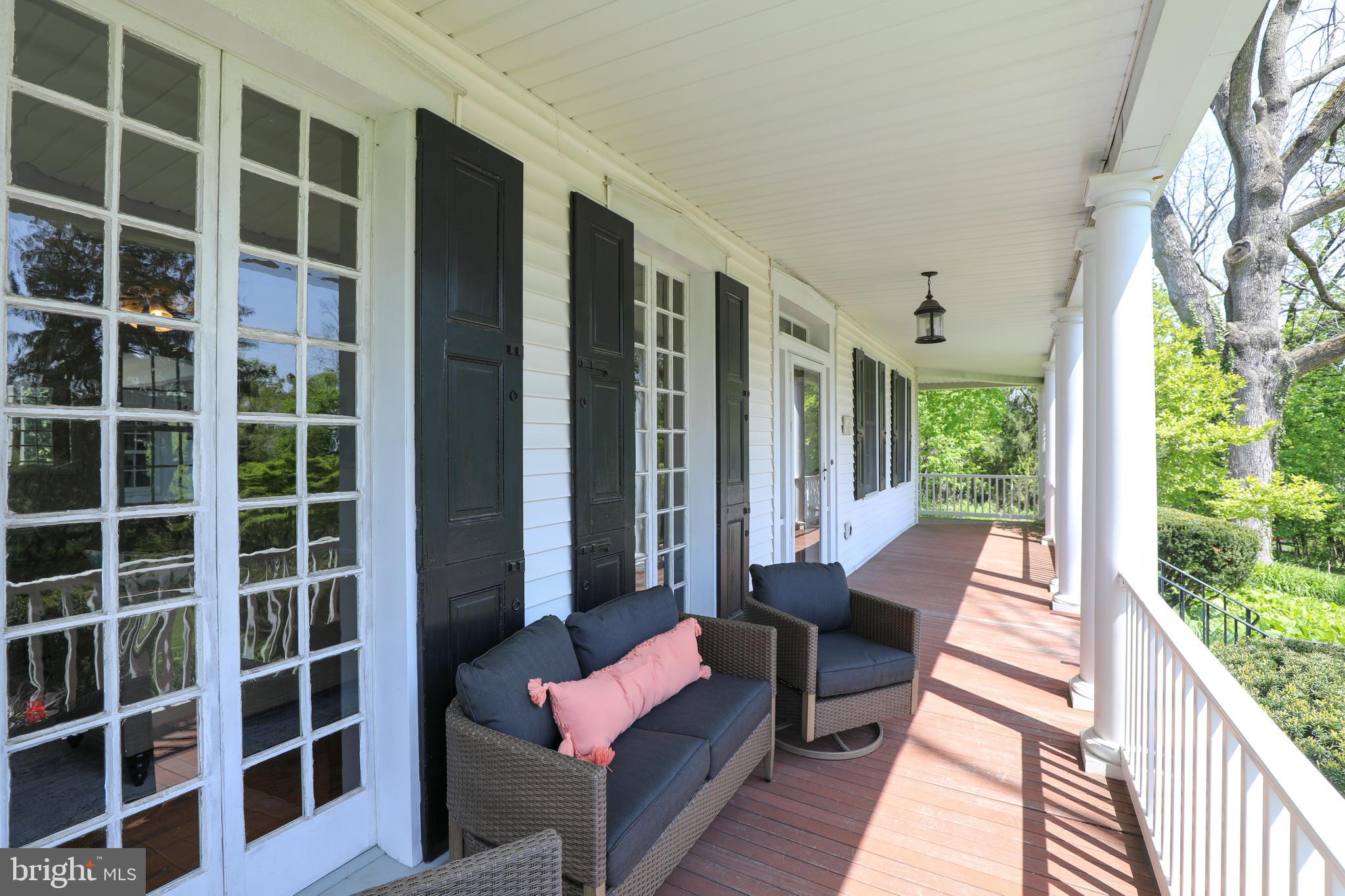 336 LINDEN AVE
