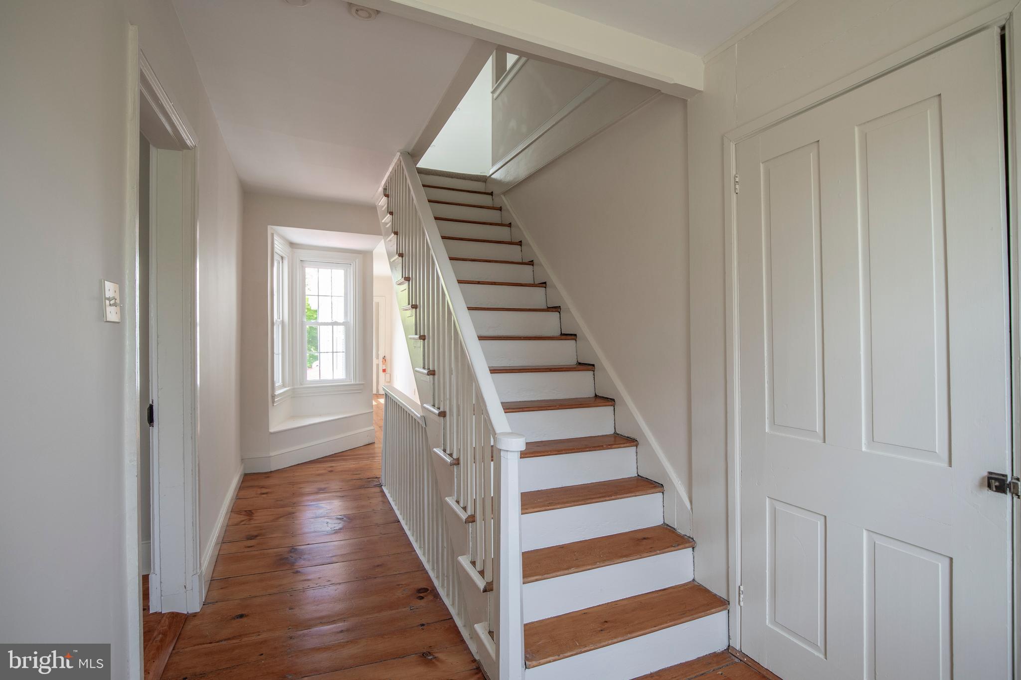 336 LINDEN AVE