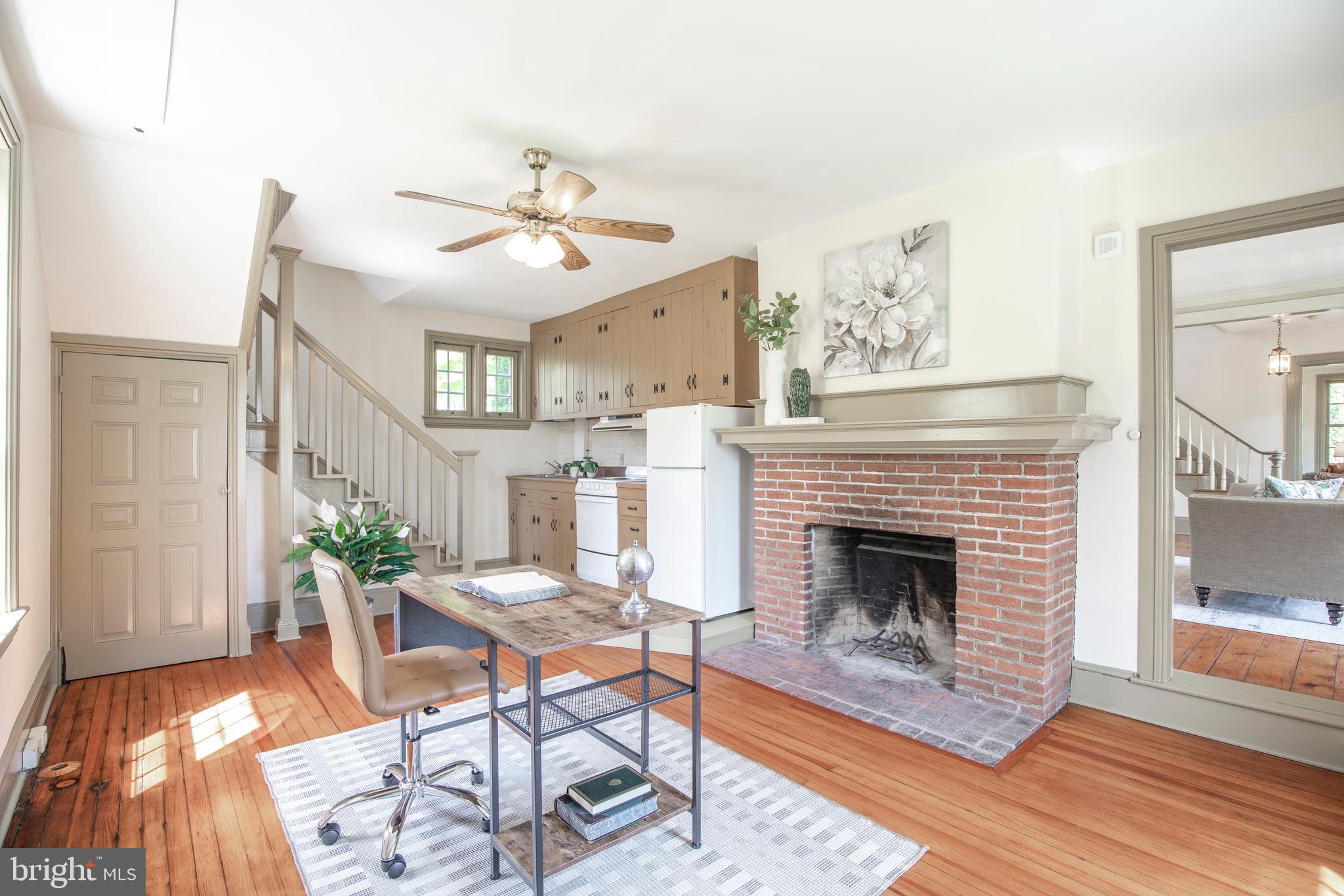 336 LINDEN AVE